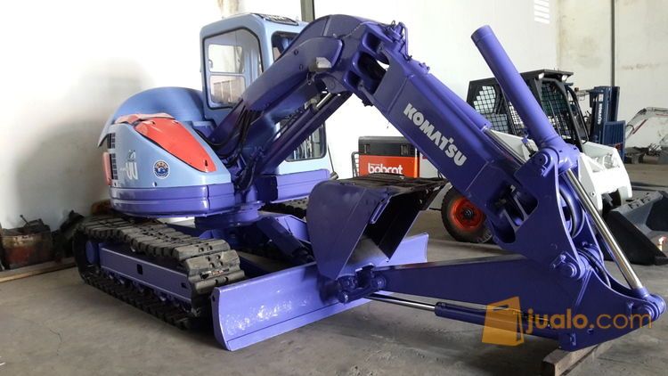  jual  excavator bekas  komatsu pc75 build up ex jepang 