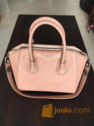 givenchy antigona nude