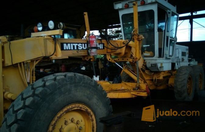 Dijual MITSUBISHI MOTOR GRADER MG330