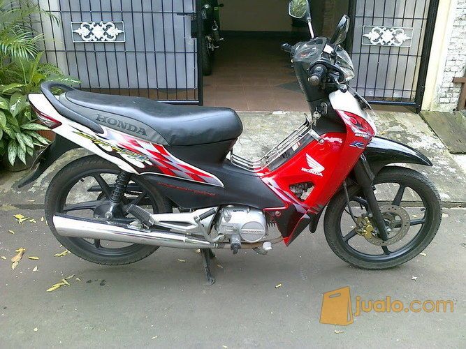  Honda  new supra  fit  r 2006 Kab Bandung Jualo