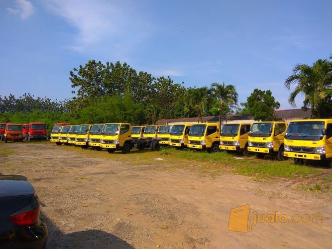  TRUK  TRUK  MITSUBISHI Tangerang Selatan Jualo