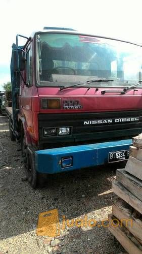  jual  nissan  engkel  Kab Bekasi Jualo