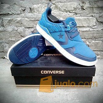 converse weapon sneakers