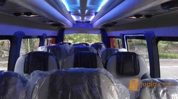 isuzu elf long adi putro