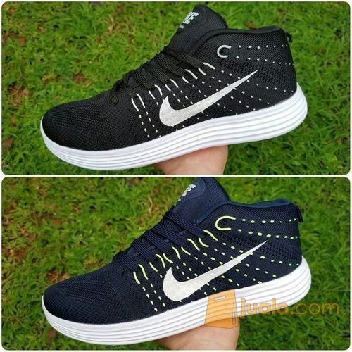 nike free chukka