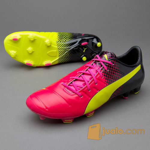 harga sepatu bola puma evopower