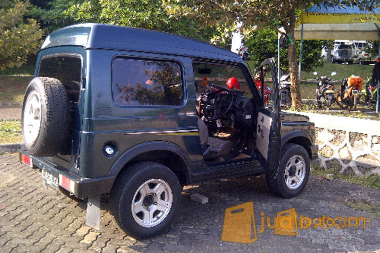  SUZUKI  JIMNY KATANA  GX 2005 AKHIR Bogor  Jualo