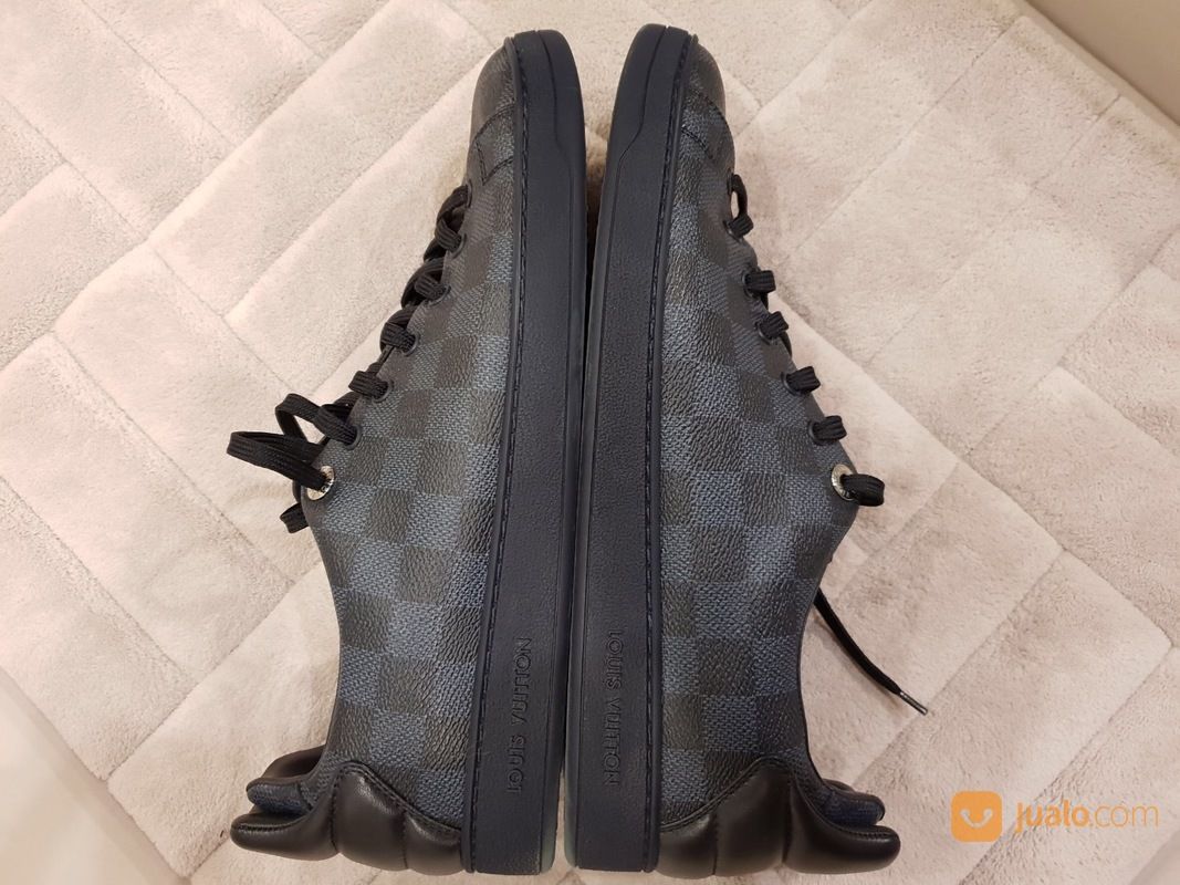 LOUIS VUITTON Damier Cobalt Frontrow Sneakers