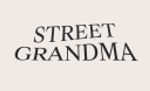 CREAM HEAVYWEIGHT SWEATS– STREET GRANDMA