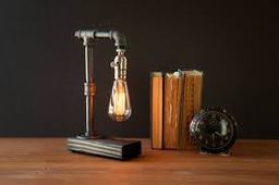 Table lamp-Desk lamp-Edison Steampunk lamp-Rustic home decor-Gift for men-Farmhouse decor-Home decor-Desk accessories-Industrial lighting