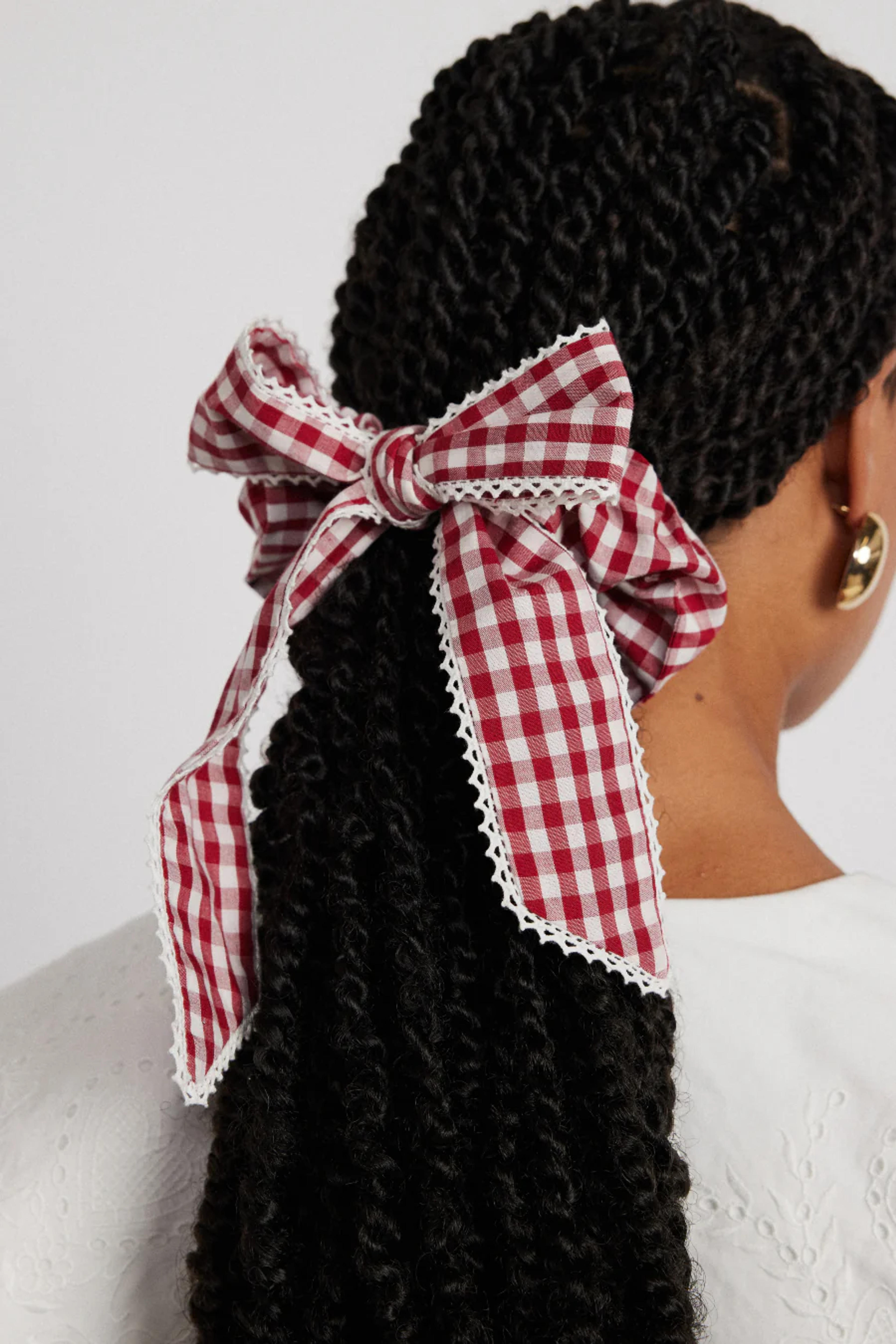 check bow scrunchie - red gingham – Damson Madder