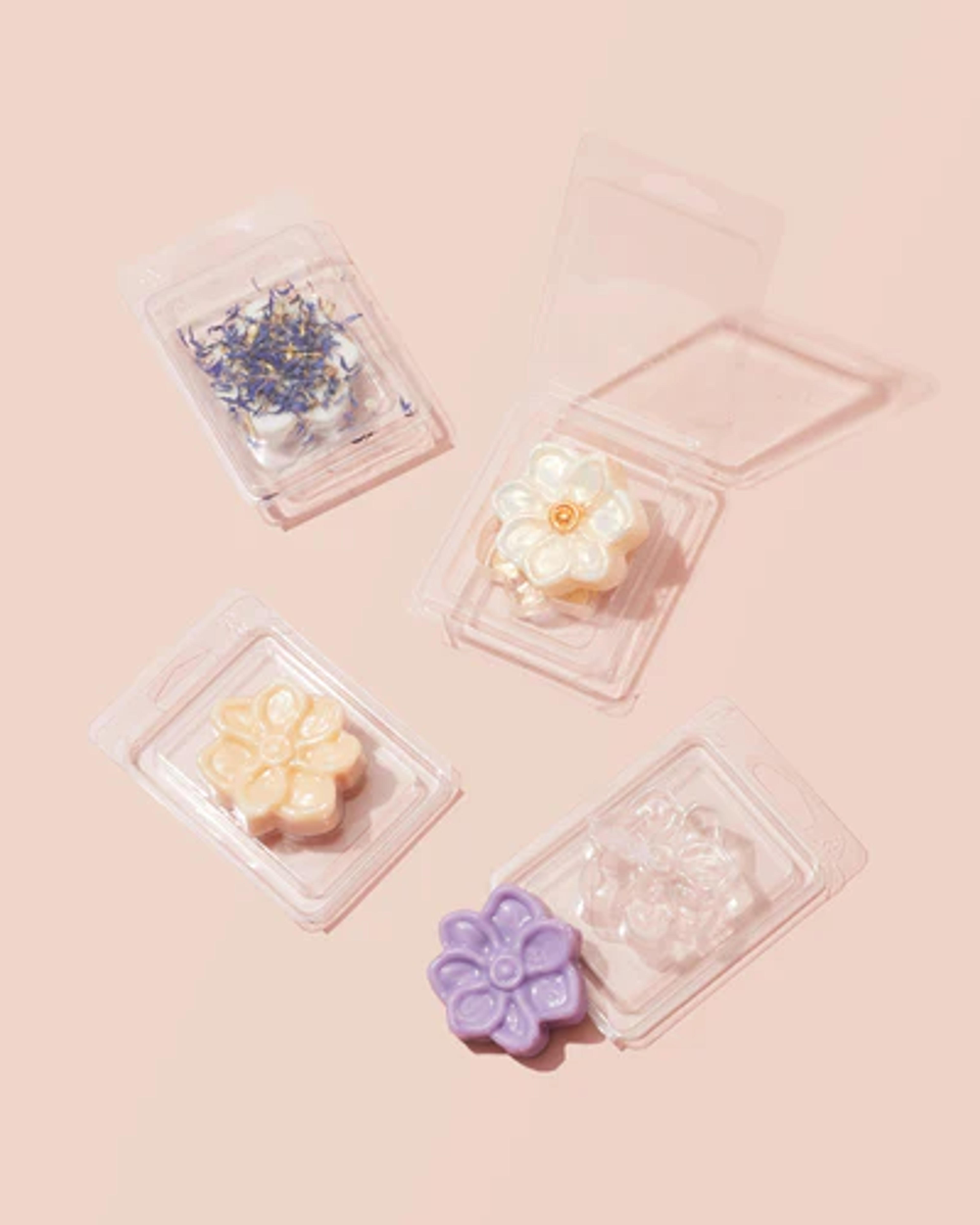 RECYCLED PLASTIC 1 CAVITY FLOWER CLAMSHELL – makesy