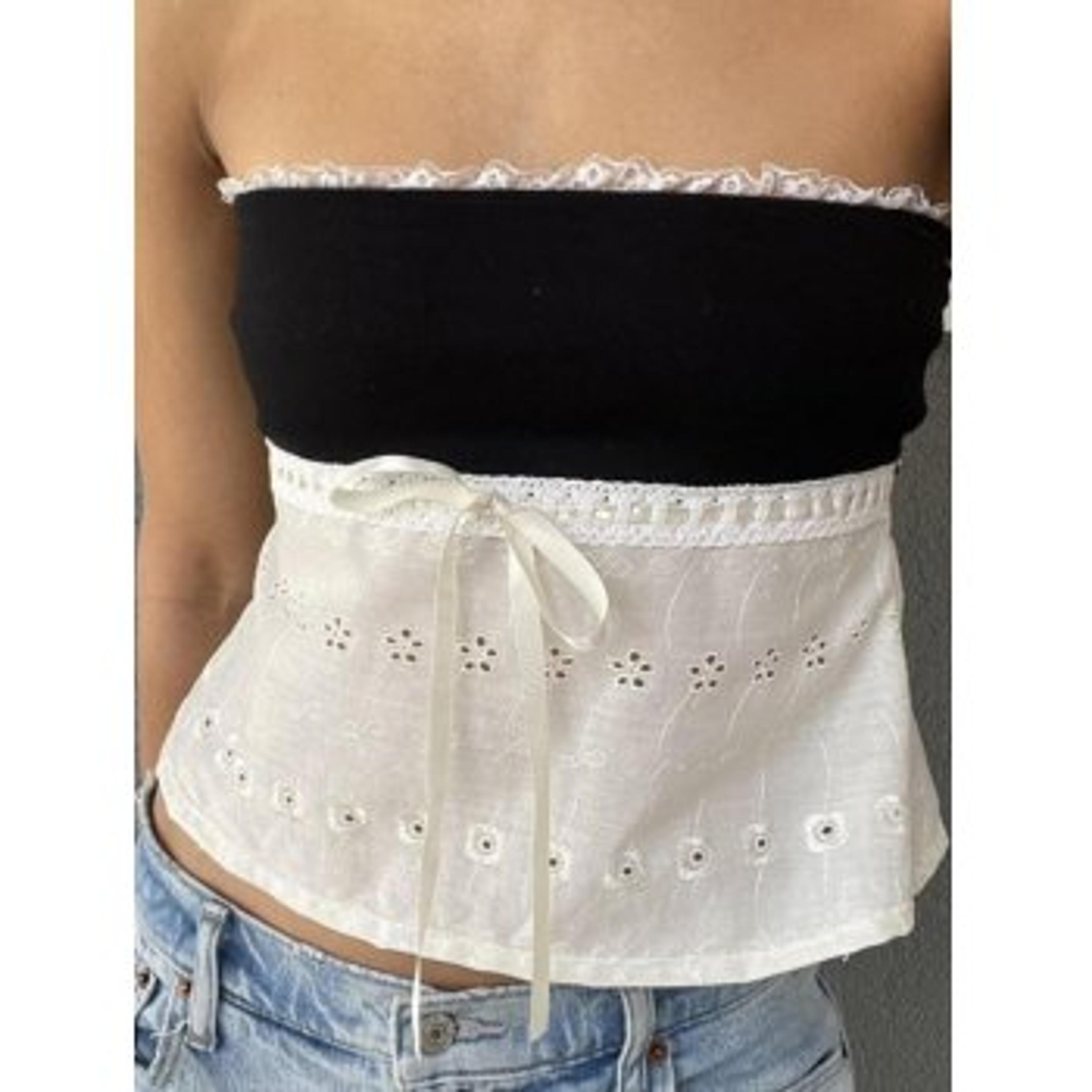 Contrast Lace Bandeau Crop Top