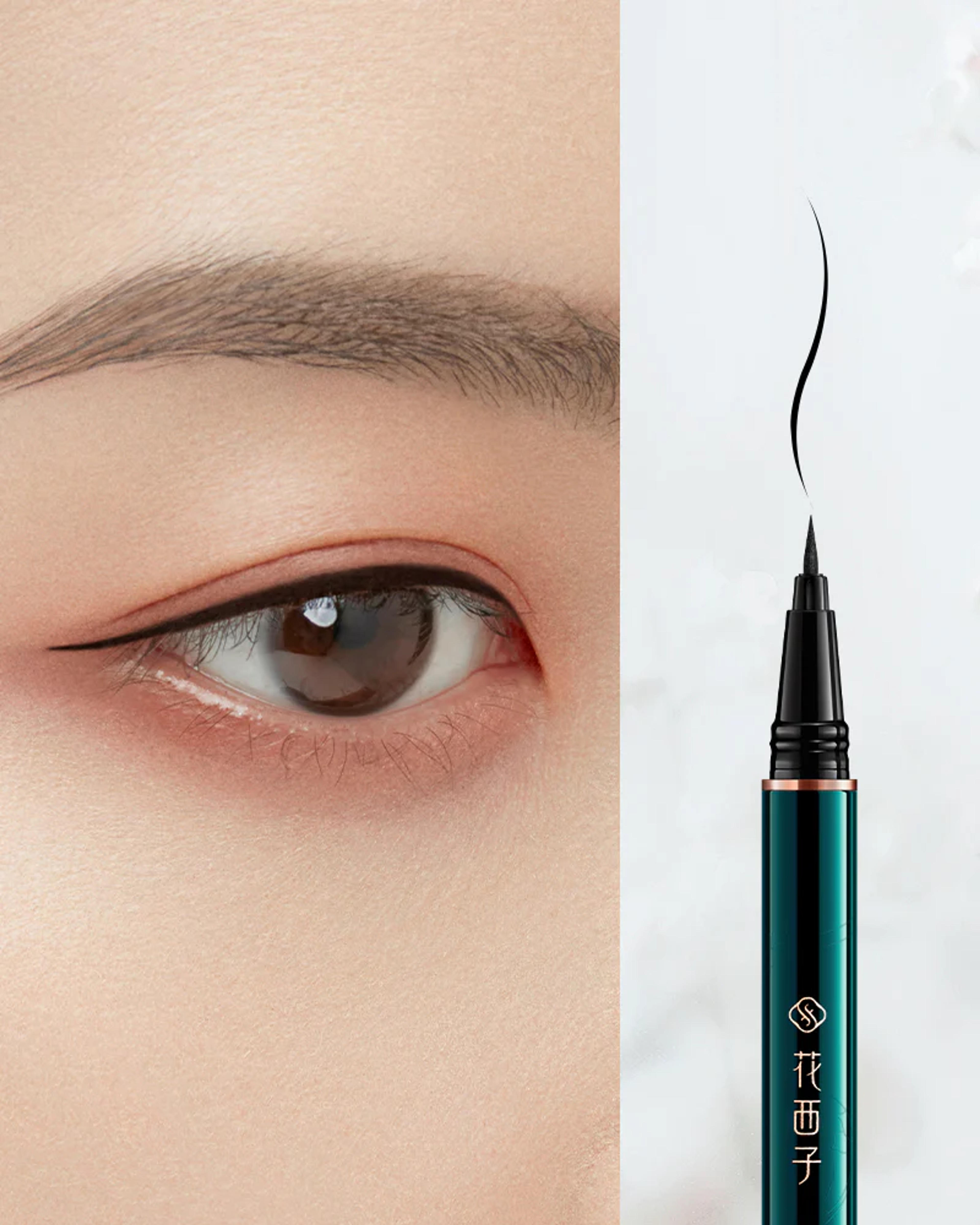 Florasis Pine Soot Smooth Eyeliner