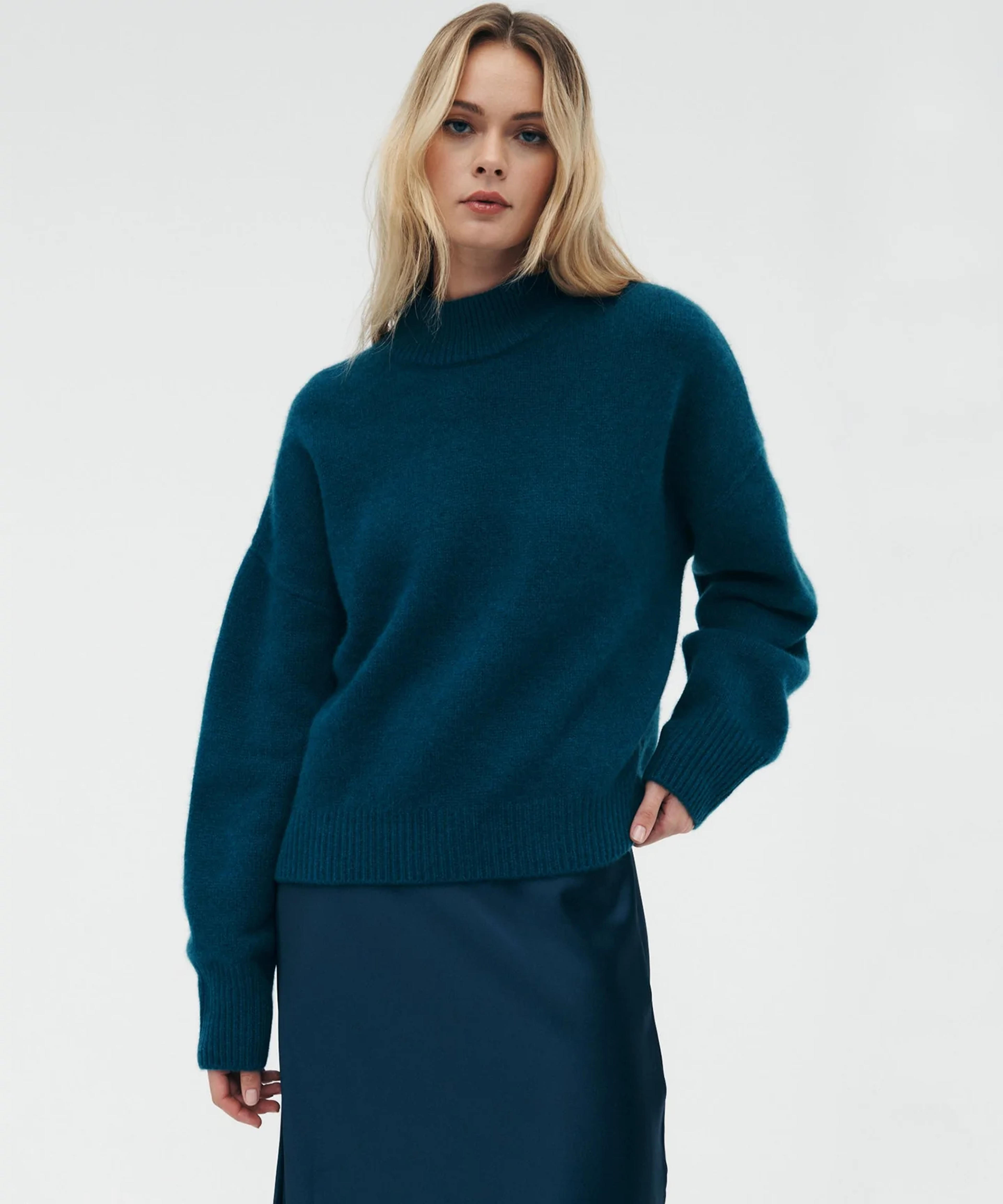 Super Luxe Cashmere Mockneck Sweater – NAADAM