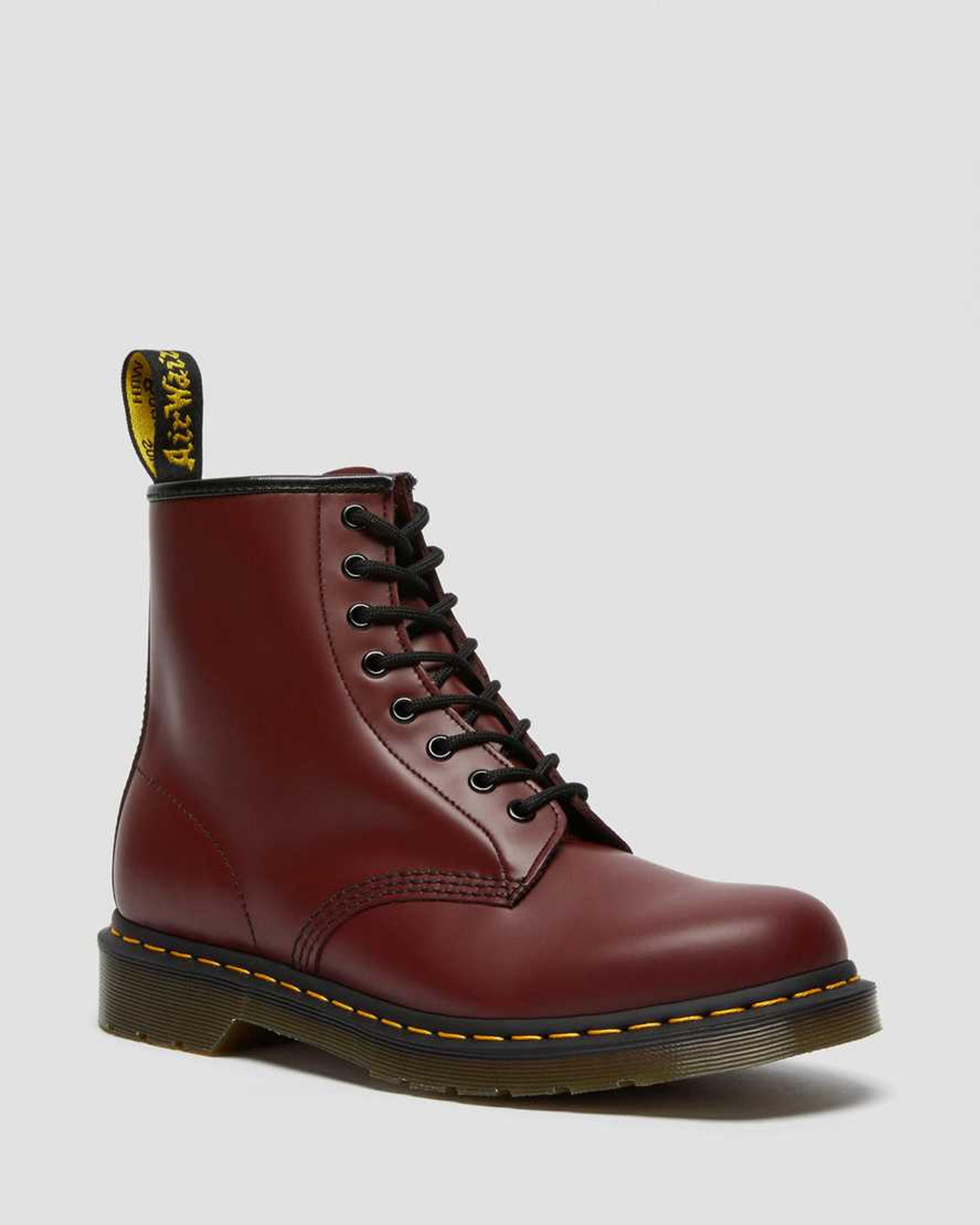 1460 Smooth Leather Lace Up Boots | Dr. Martens