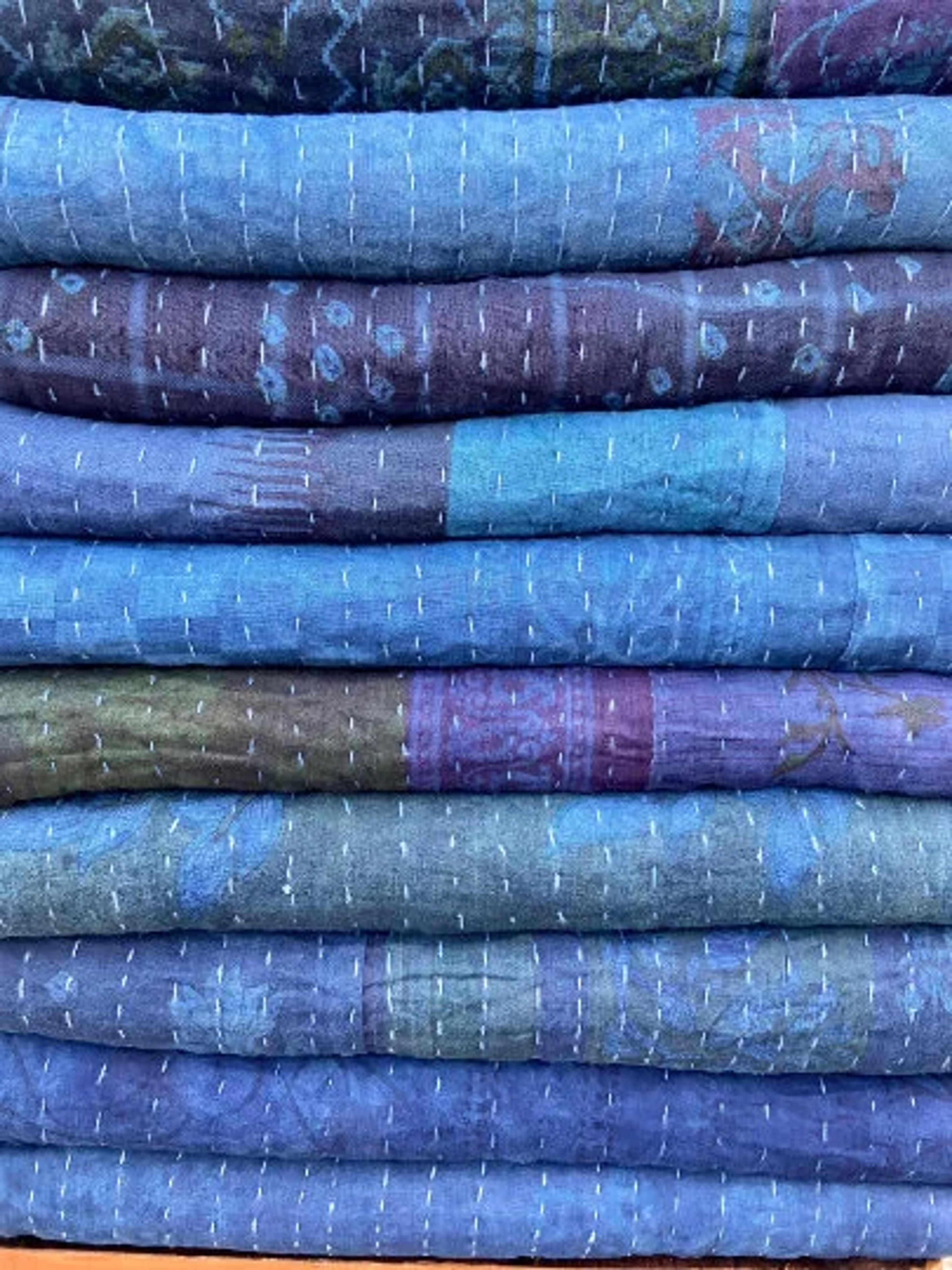 Buy Wholesale Lot of Indigo Vintage Kantha Quilts Online in India - Etsy