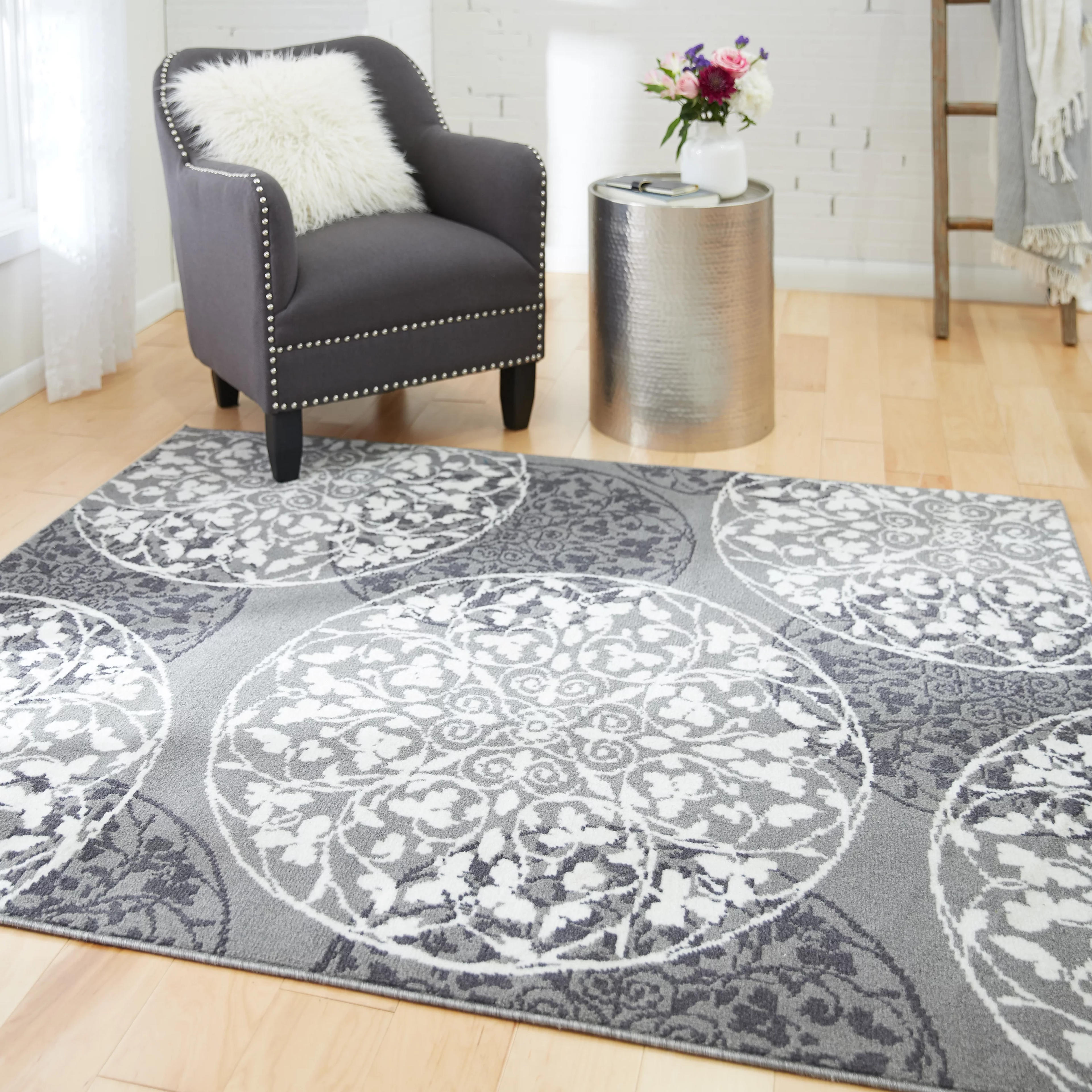 Mainstays Amira Medallion Contemporary Gray Area Rug, 4'11" x 6'