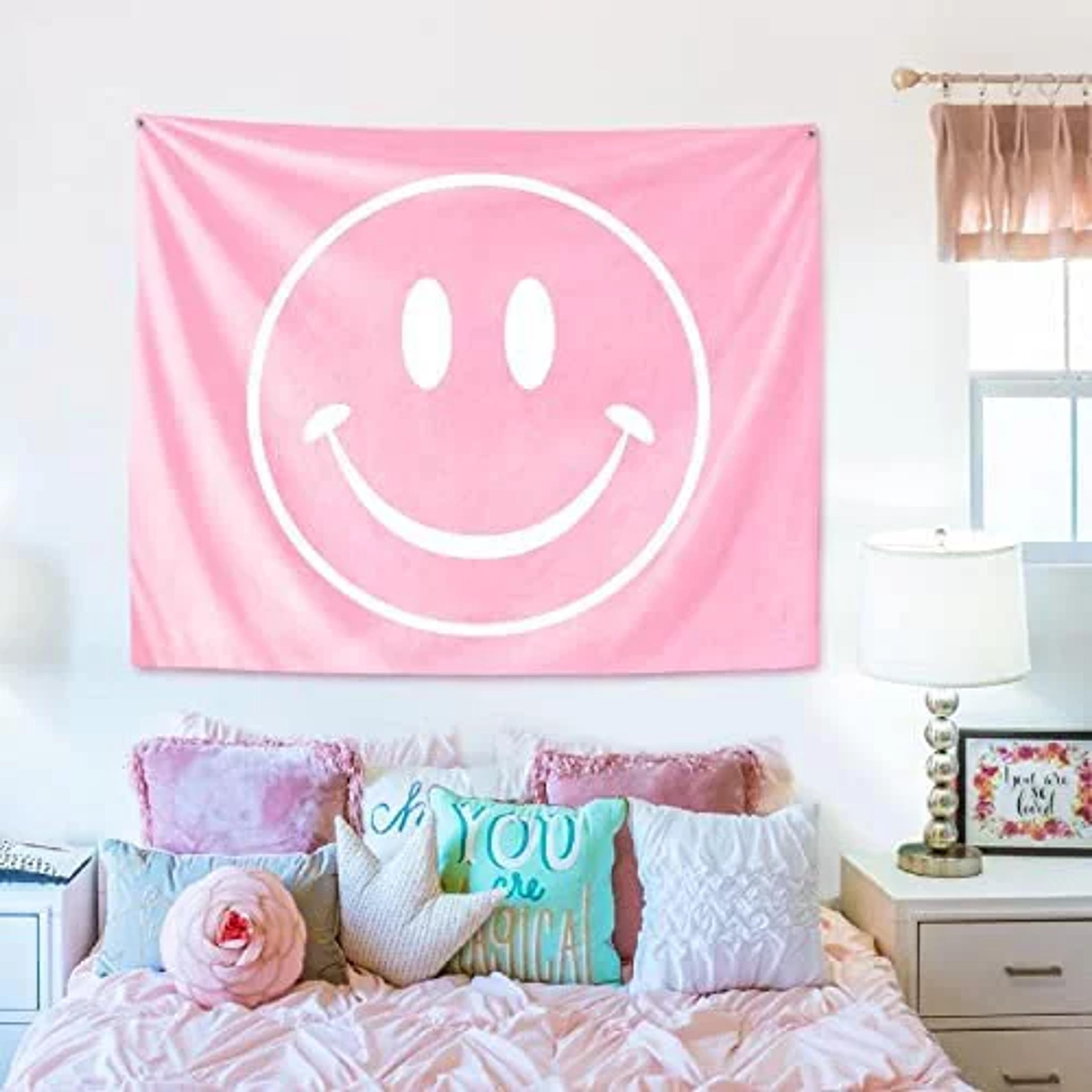 Pink Smiley Face Tapestry Cute Aesthetic Preppy Room Decor Teen Girls College Dorm Decor (60" x 50", Pink Smiley Face)