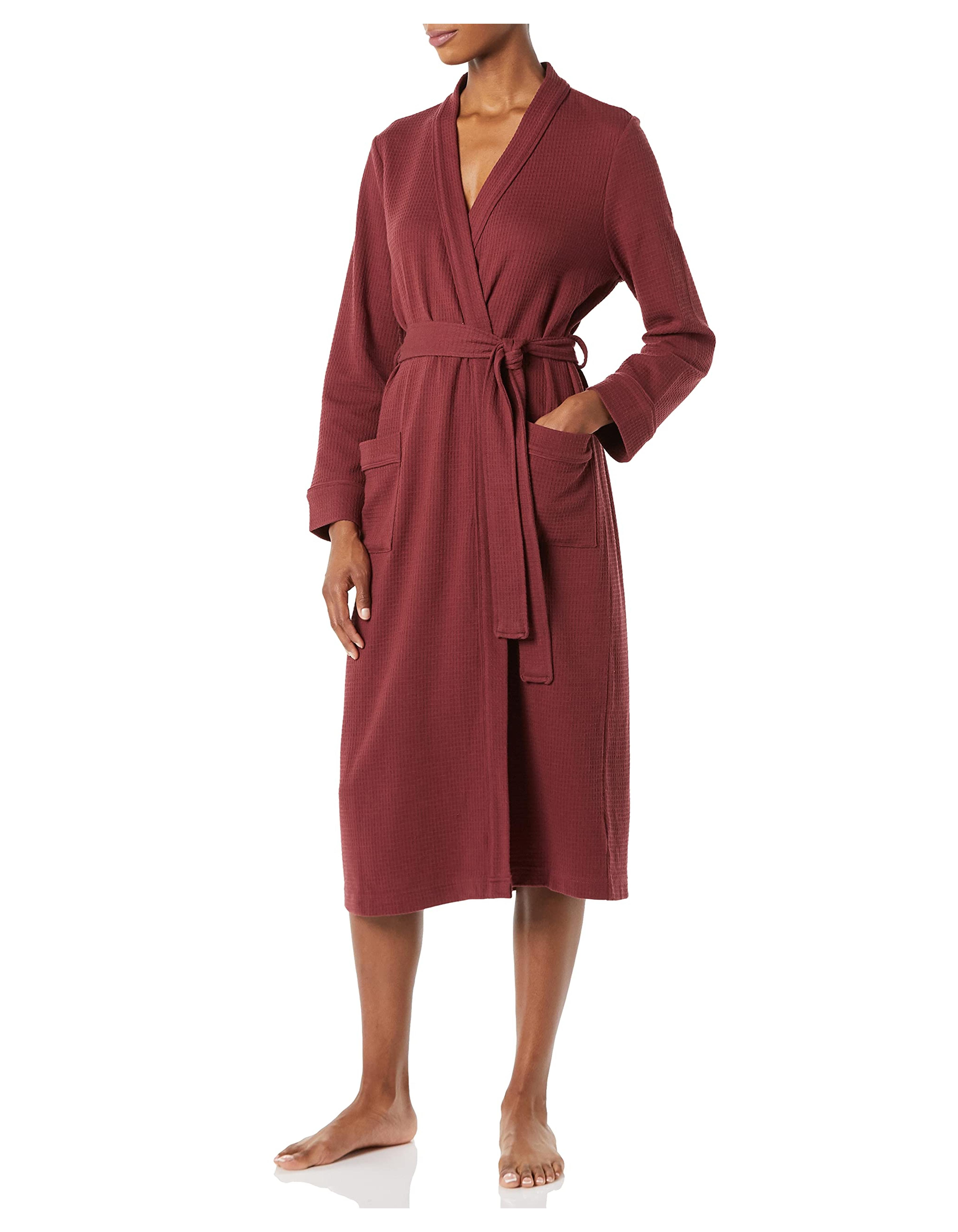 Amazon Essentials Women's Lightweight Waffle Full-Length Robe (Available in Plus Size)