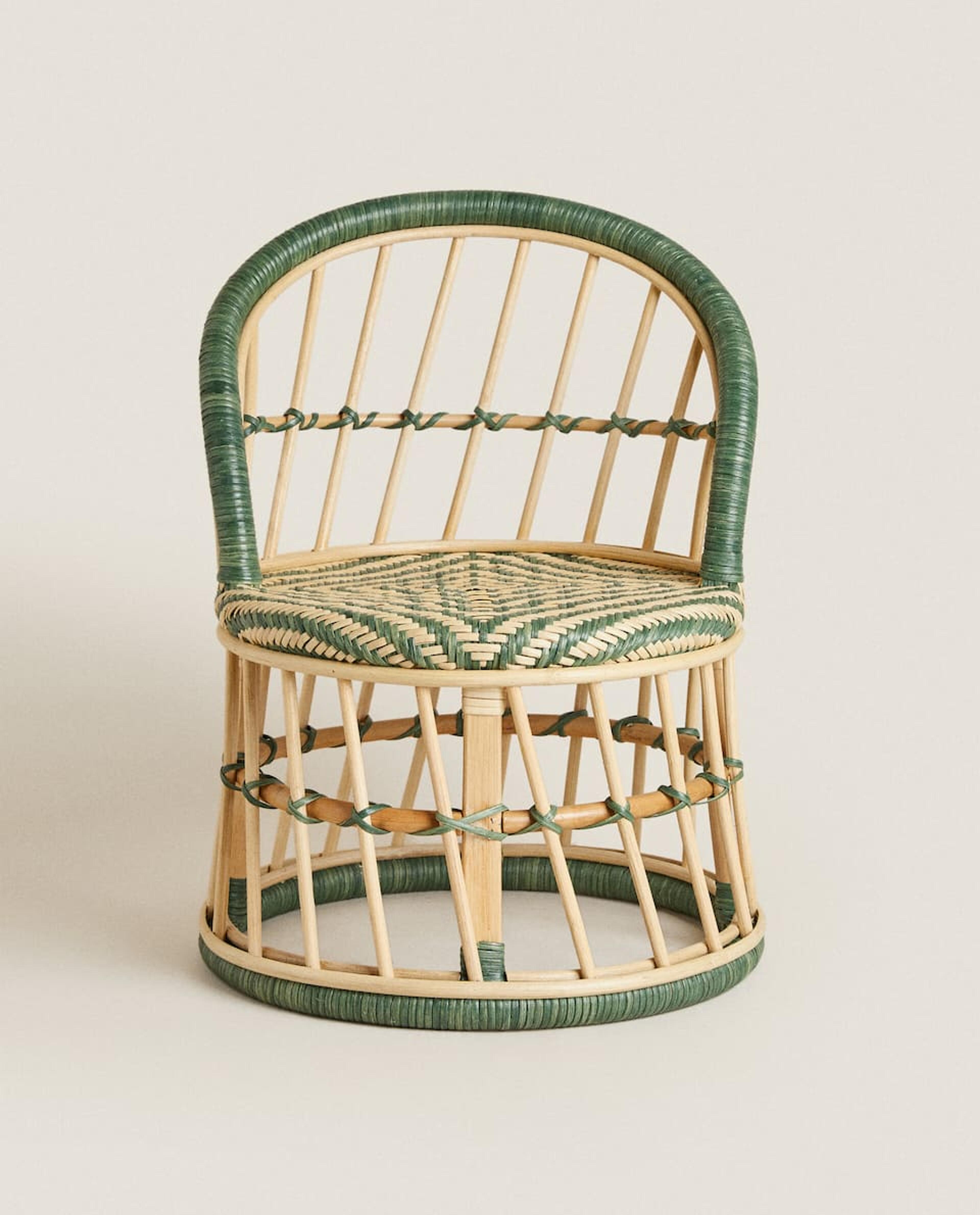 ROUND RATTAN CHAIR