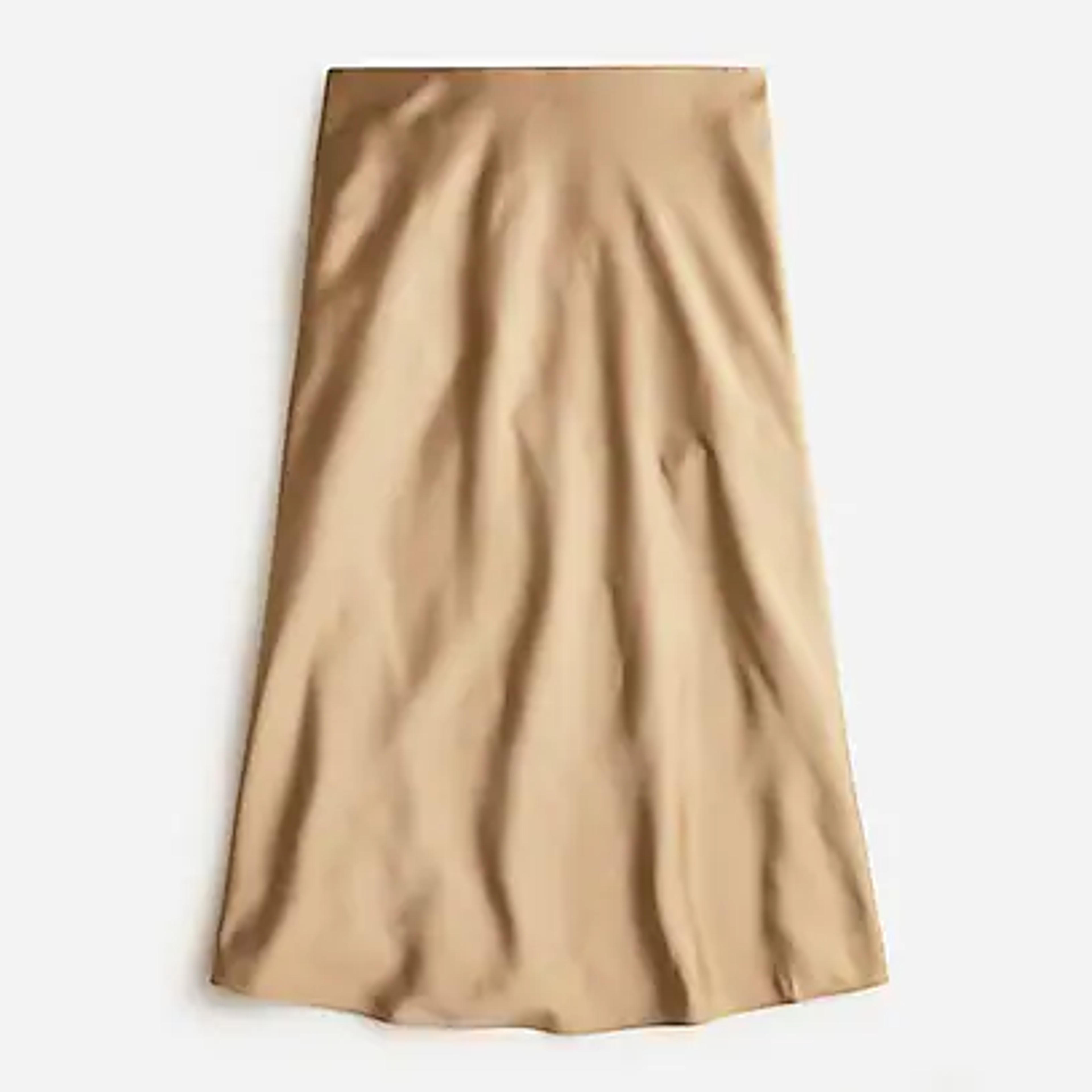 Pull-on slip skirt