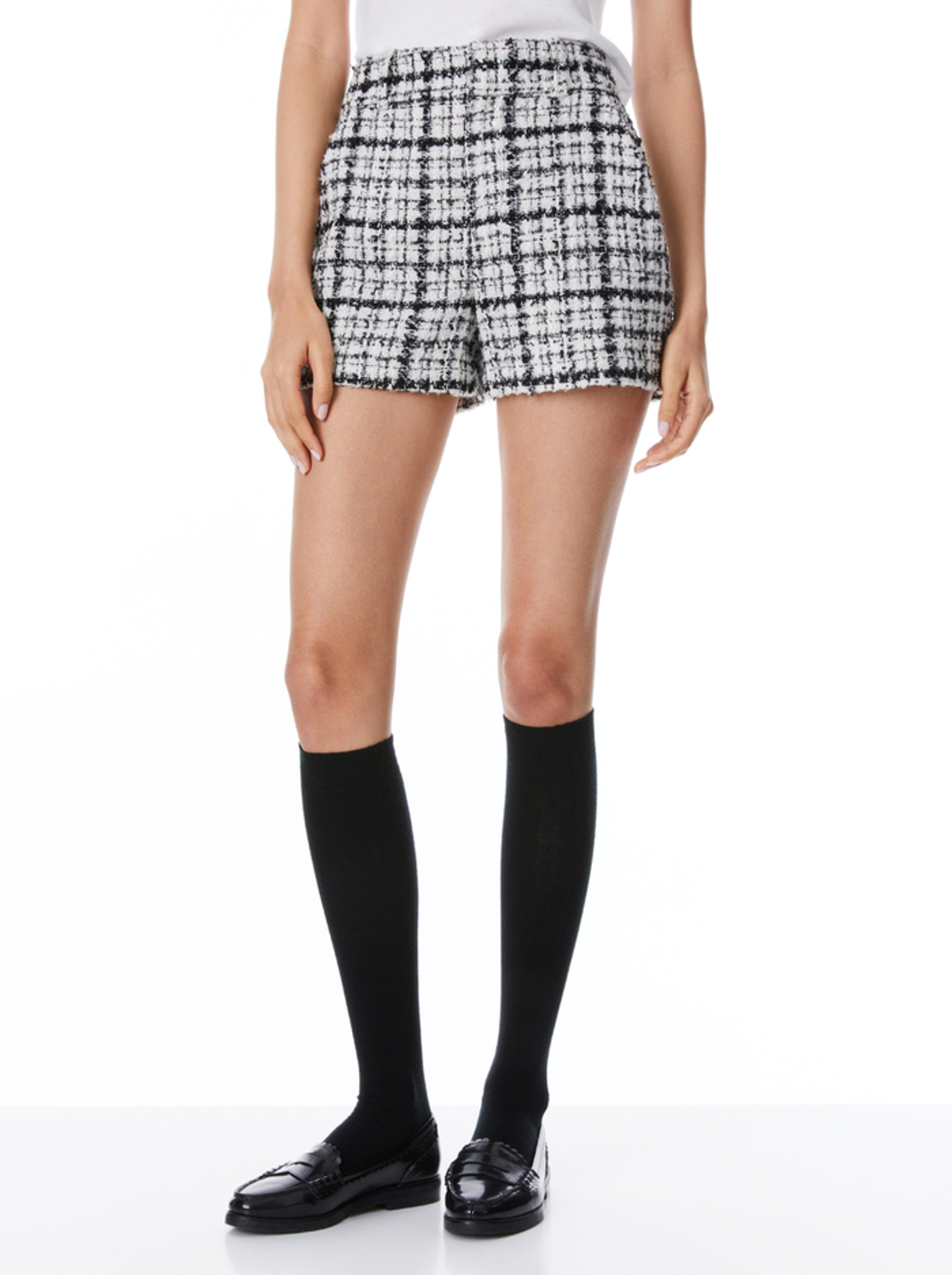 Paula Tweed High Waisted Short In Black/off White | Alice And Olivia