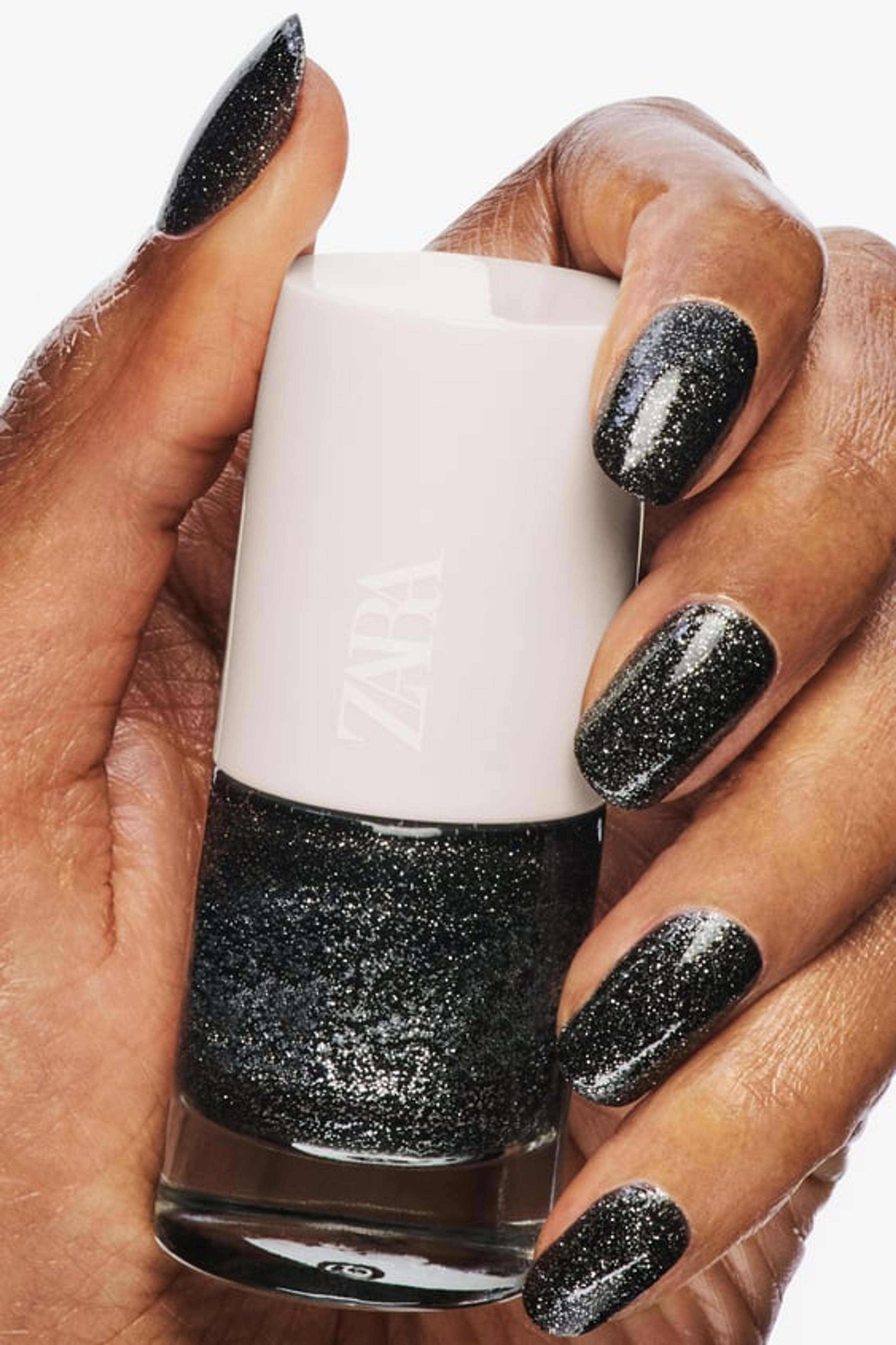 NAIL POLISH - 803 COSMIC BLACK | ZARA United Kingdom