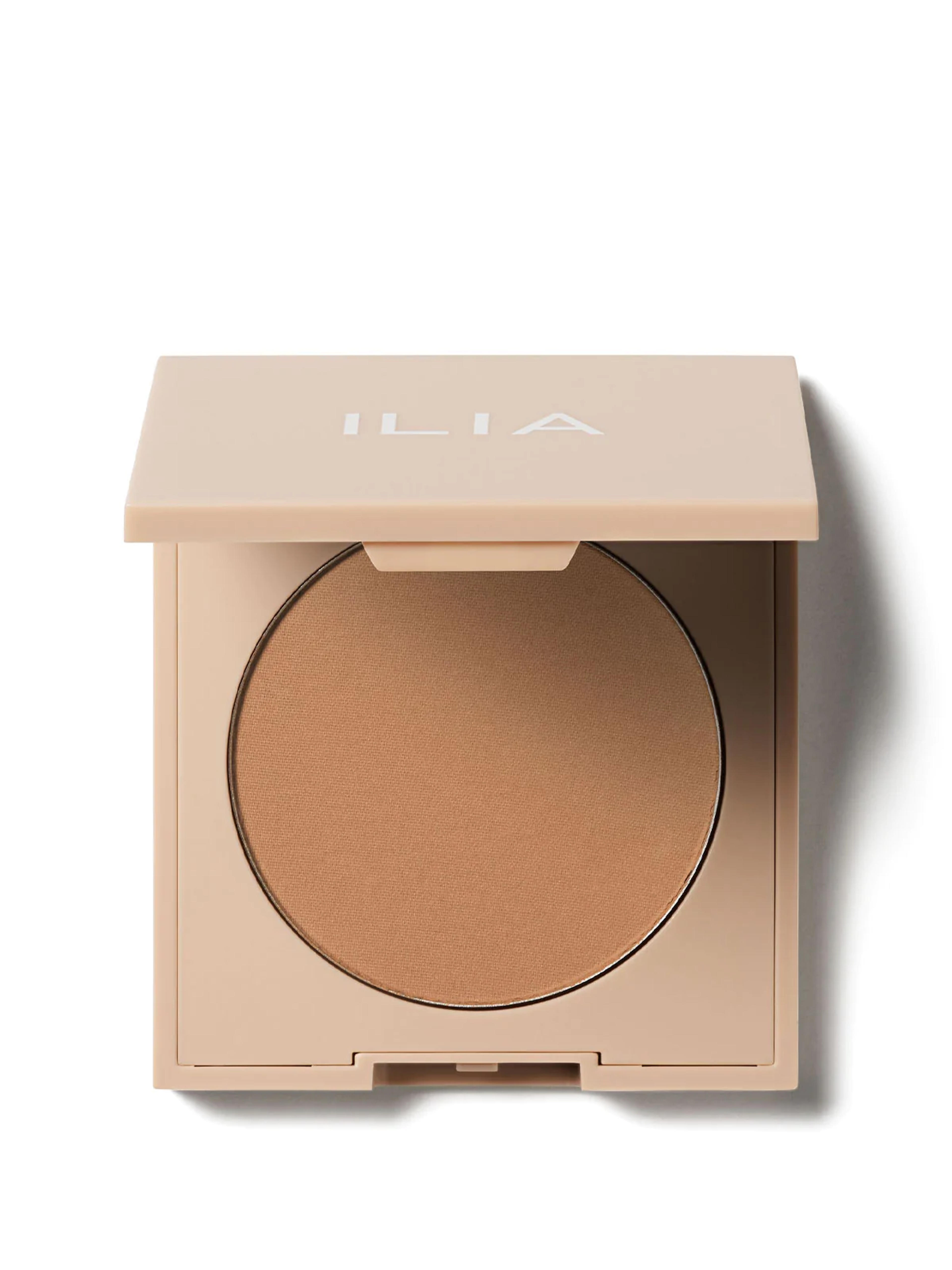 ILIA Bronzer: NightLite Bronzing Powder in Drawn In | ILIA Beauty