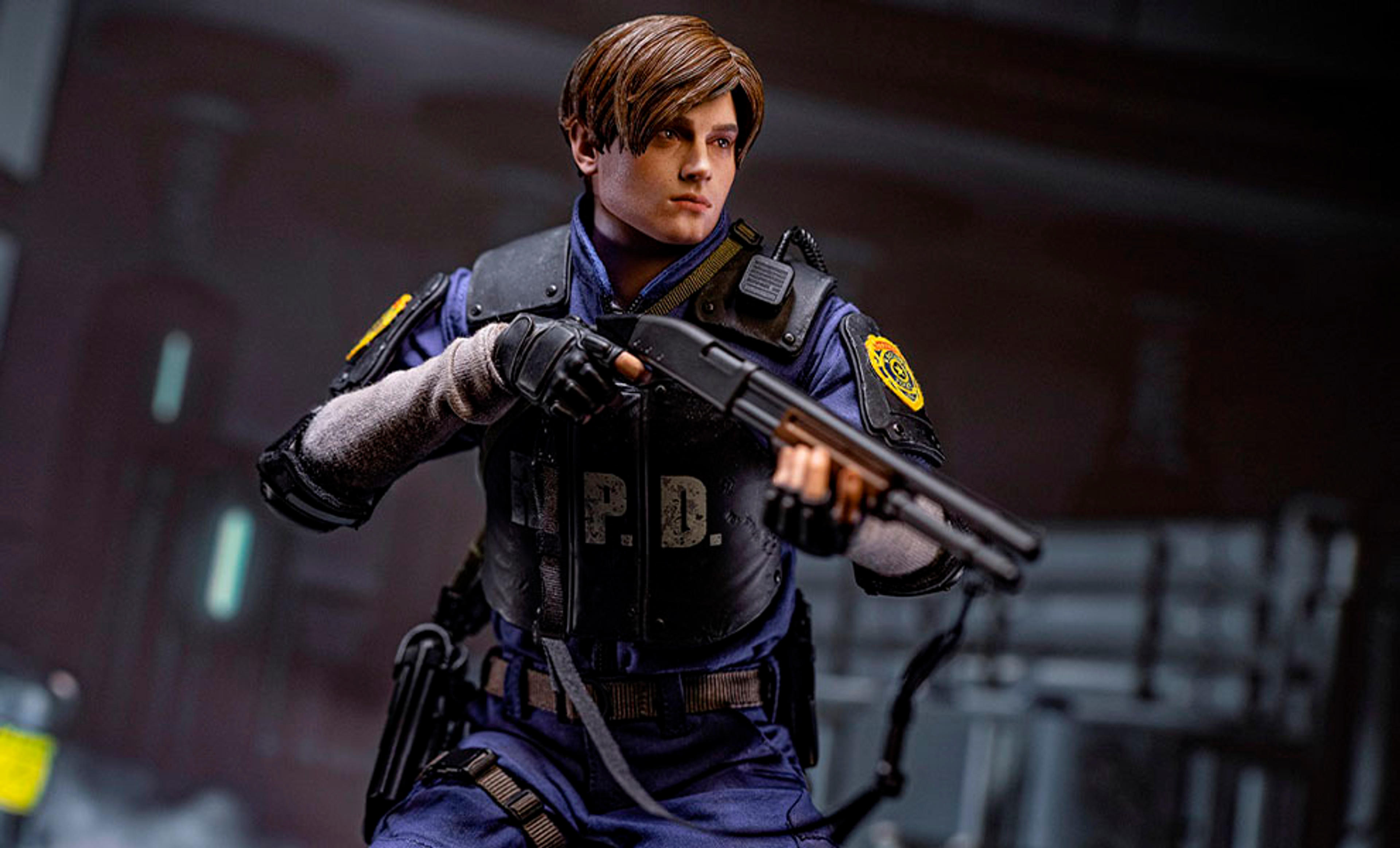 Leon S. Kennedy (Classic Version) Sixth Scale Figure by Damtoys | Sideshow Collectibles