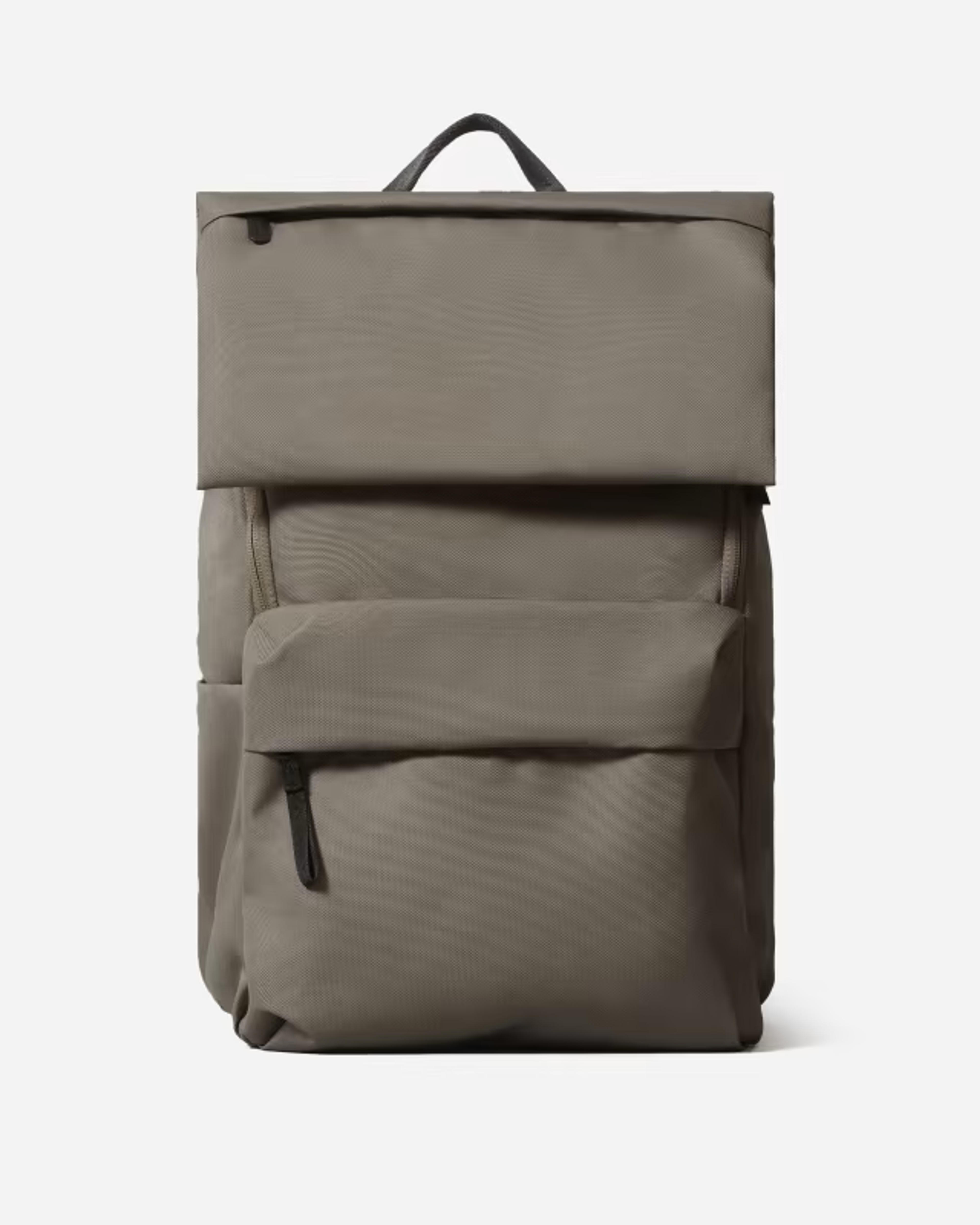 The ReNew Transit Backpack Kalamata – Everlane