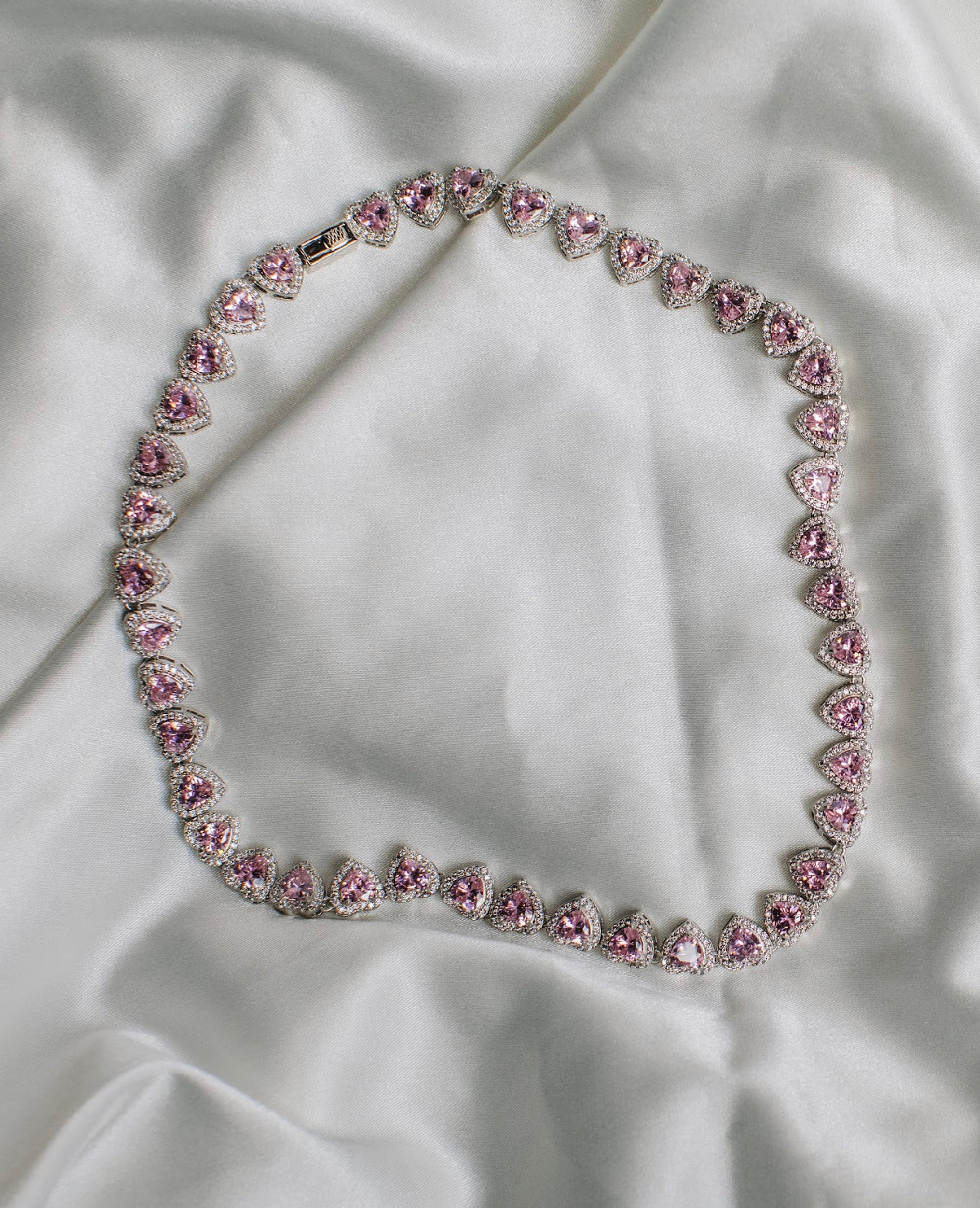 Queen of Hearts Pink Choker – Monarch and Muse