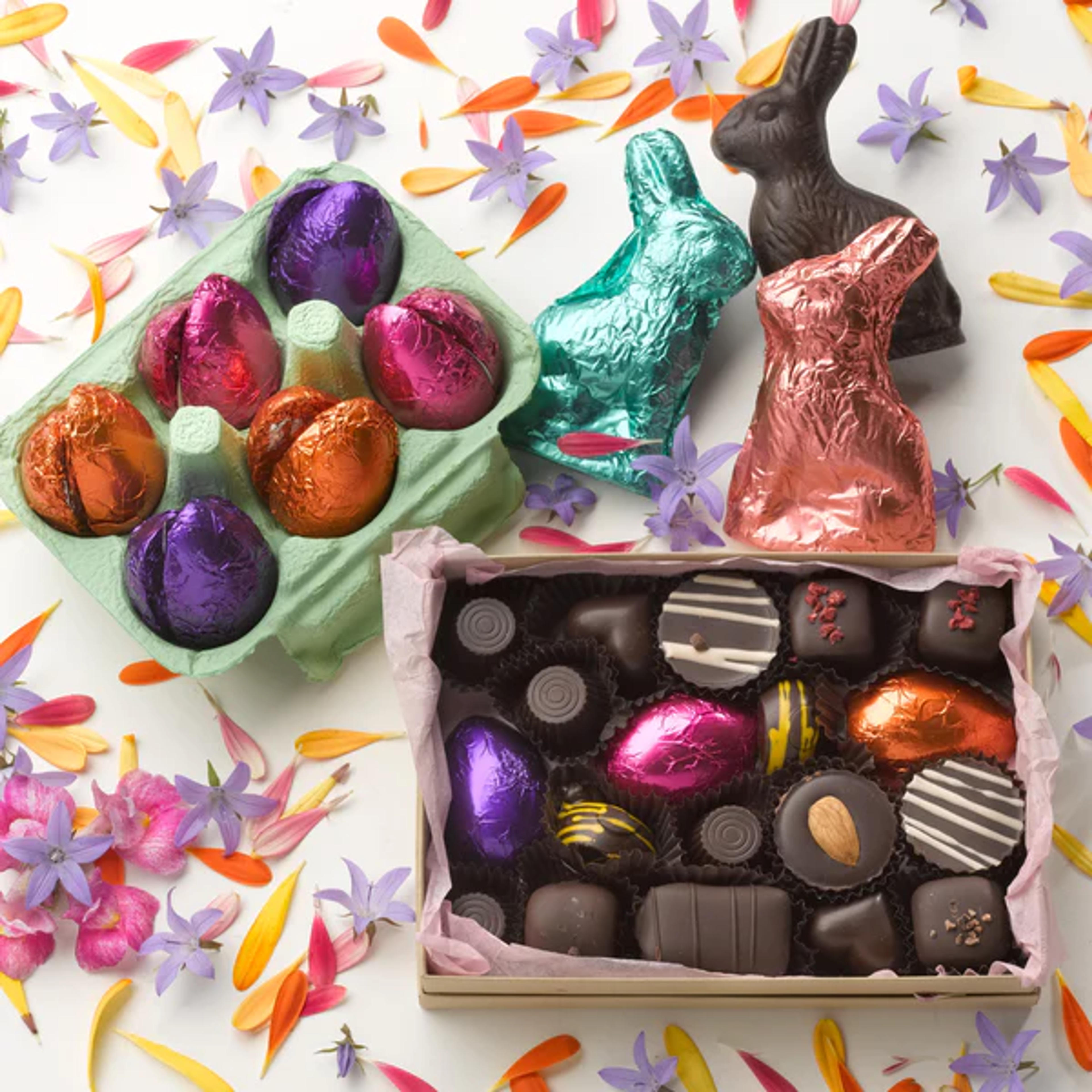 PREORDER 12 Egg Carton + Spring 19 Piece Box + 3 Bunnies (30 oz) – Coracao Chocolate