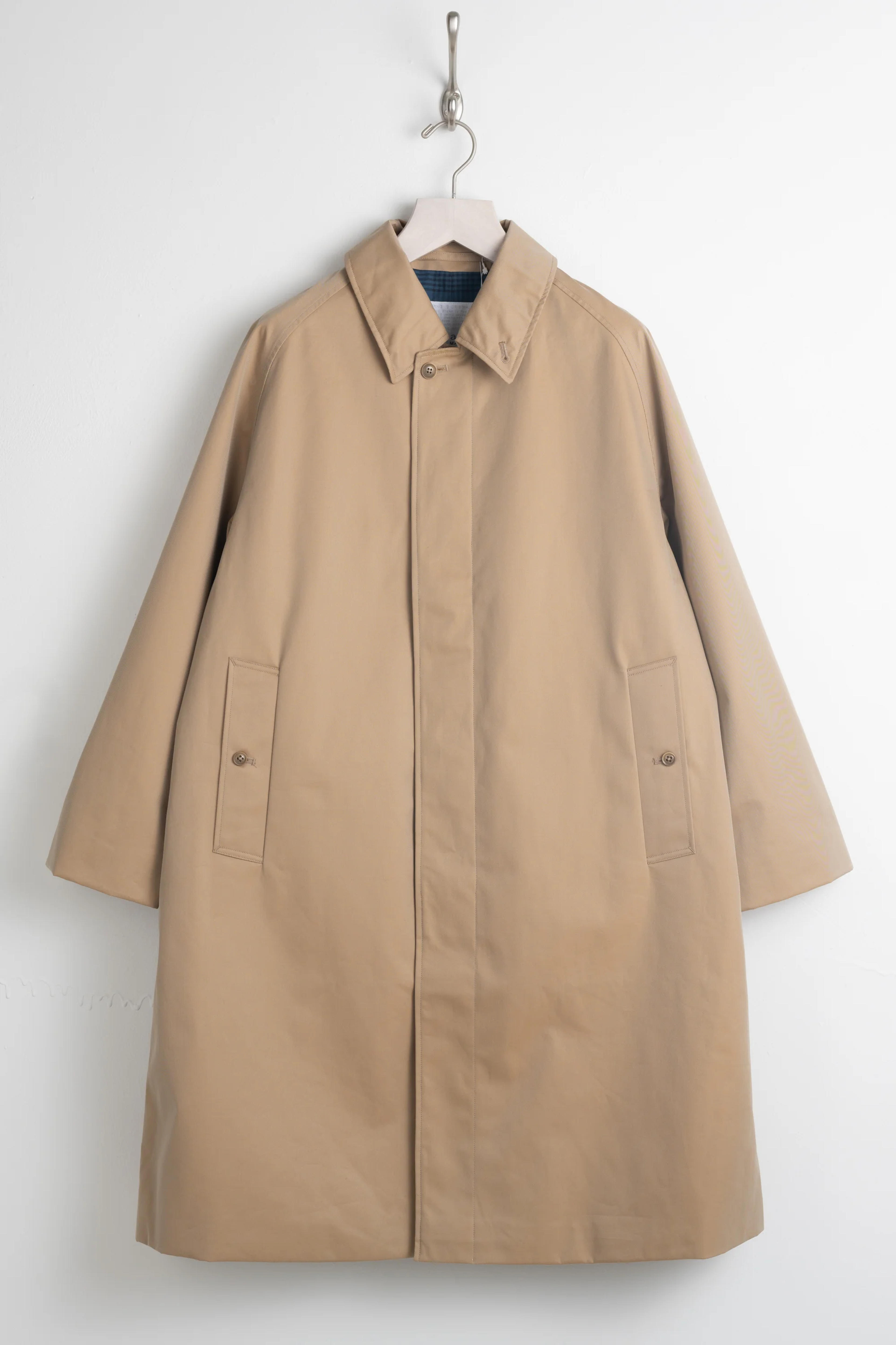 GORE-TEX Balmacaan Coat Beige / Calculus