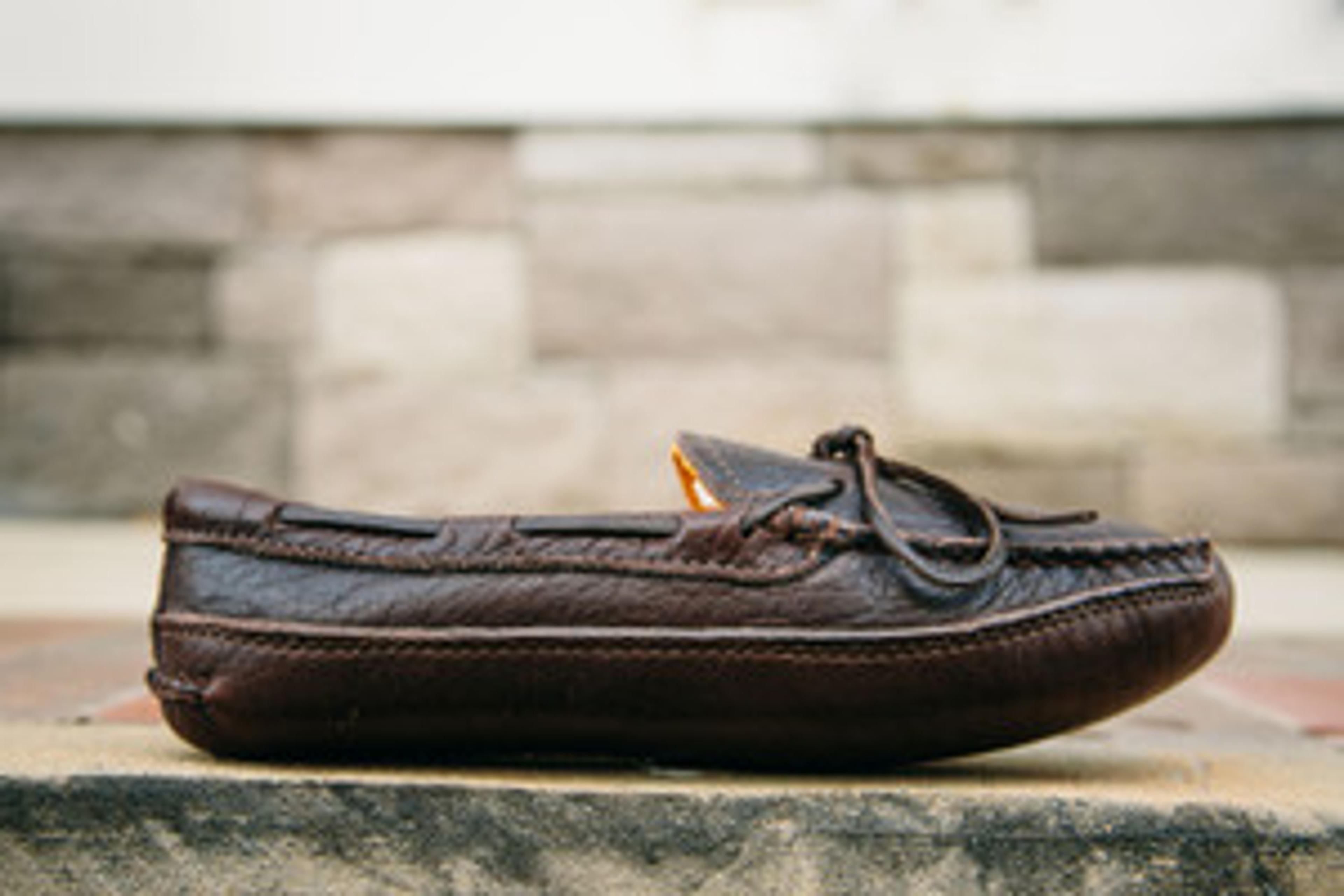 Mens Buffalo Hide Deerskin Lined Triple Sole Canoe Moc