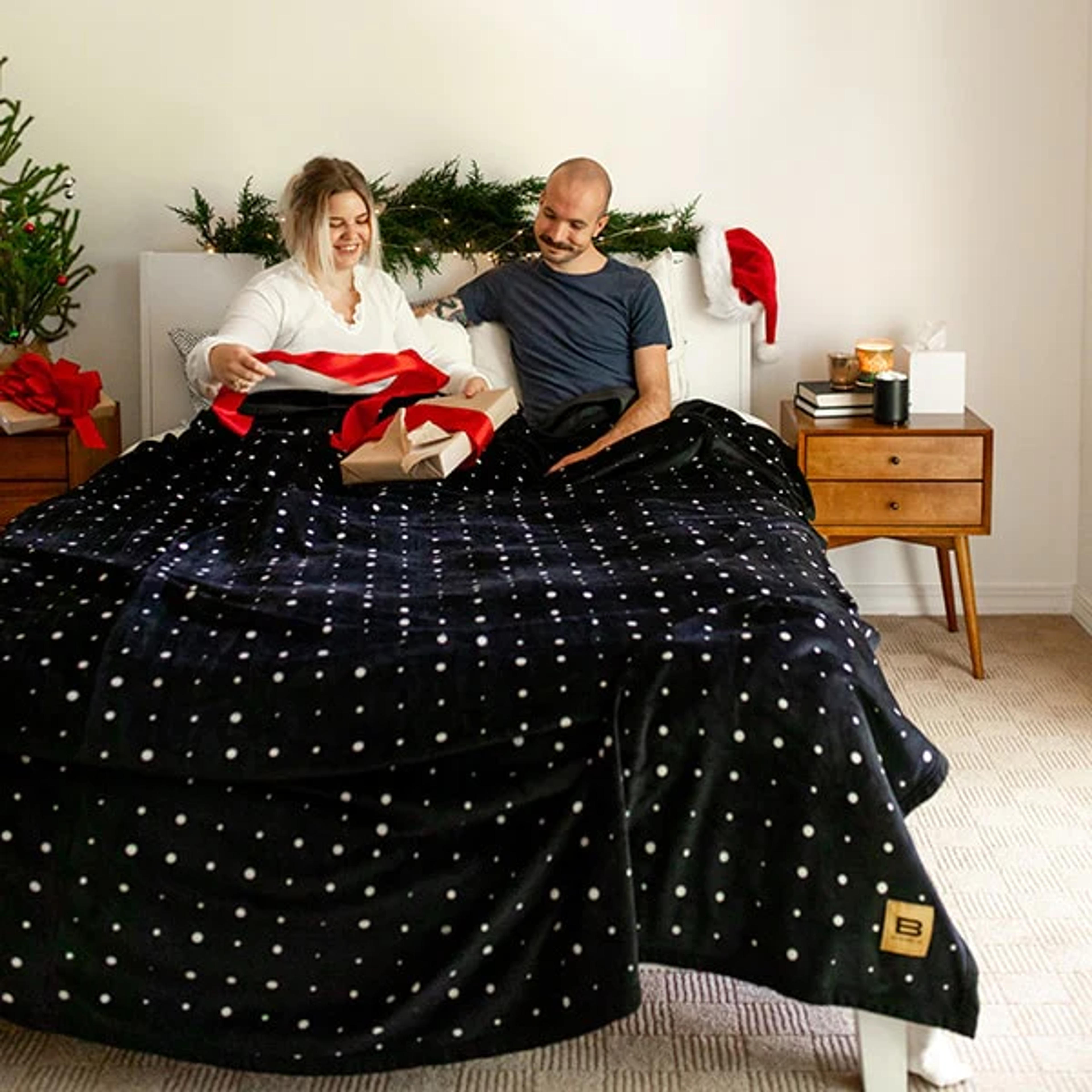 Original Stretch™ Blanket | Nearly 50% Larger Than A King Size Blanket