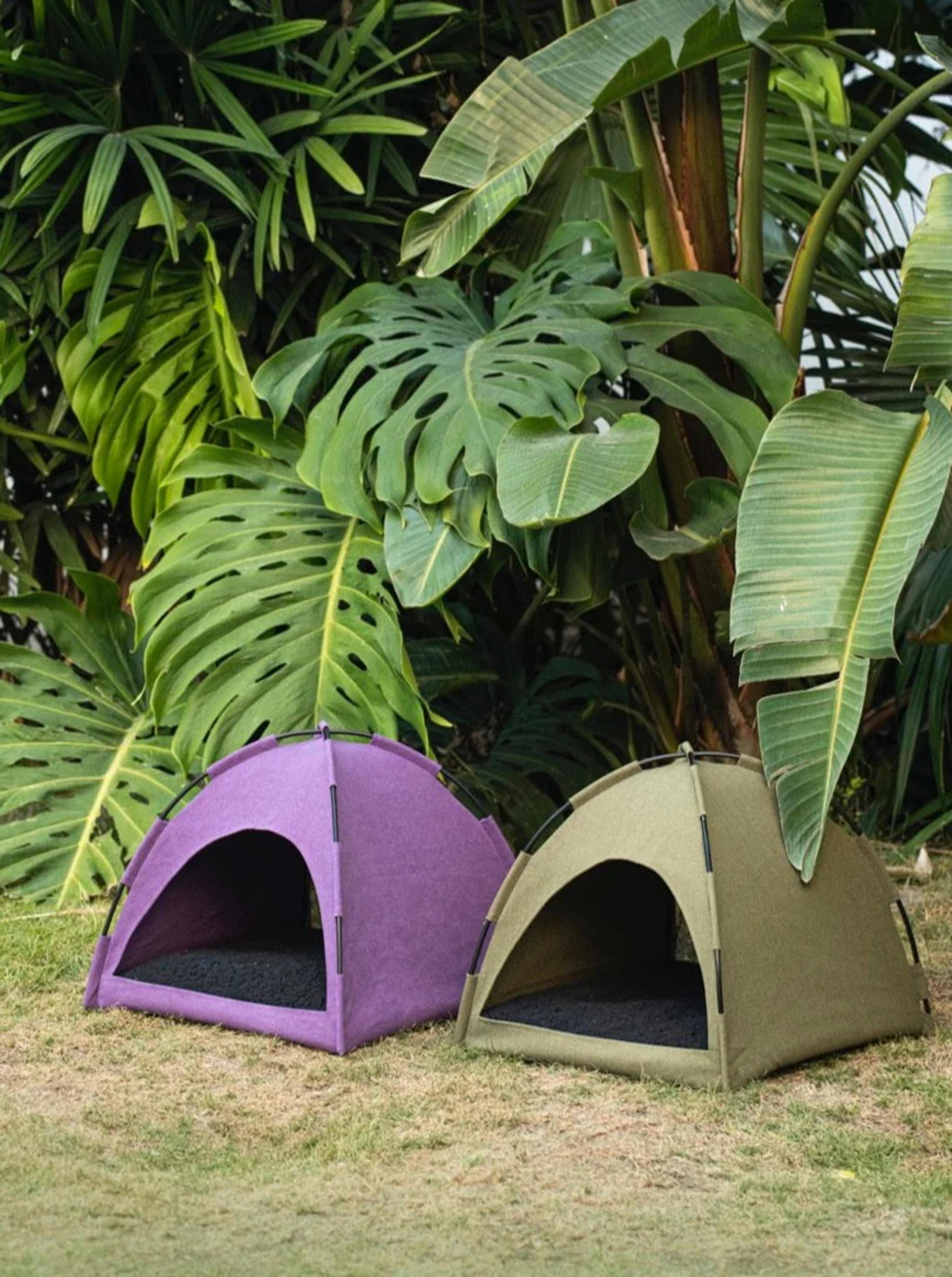 Tent-Shaped Cat Bed