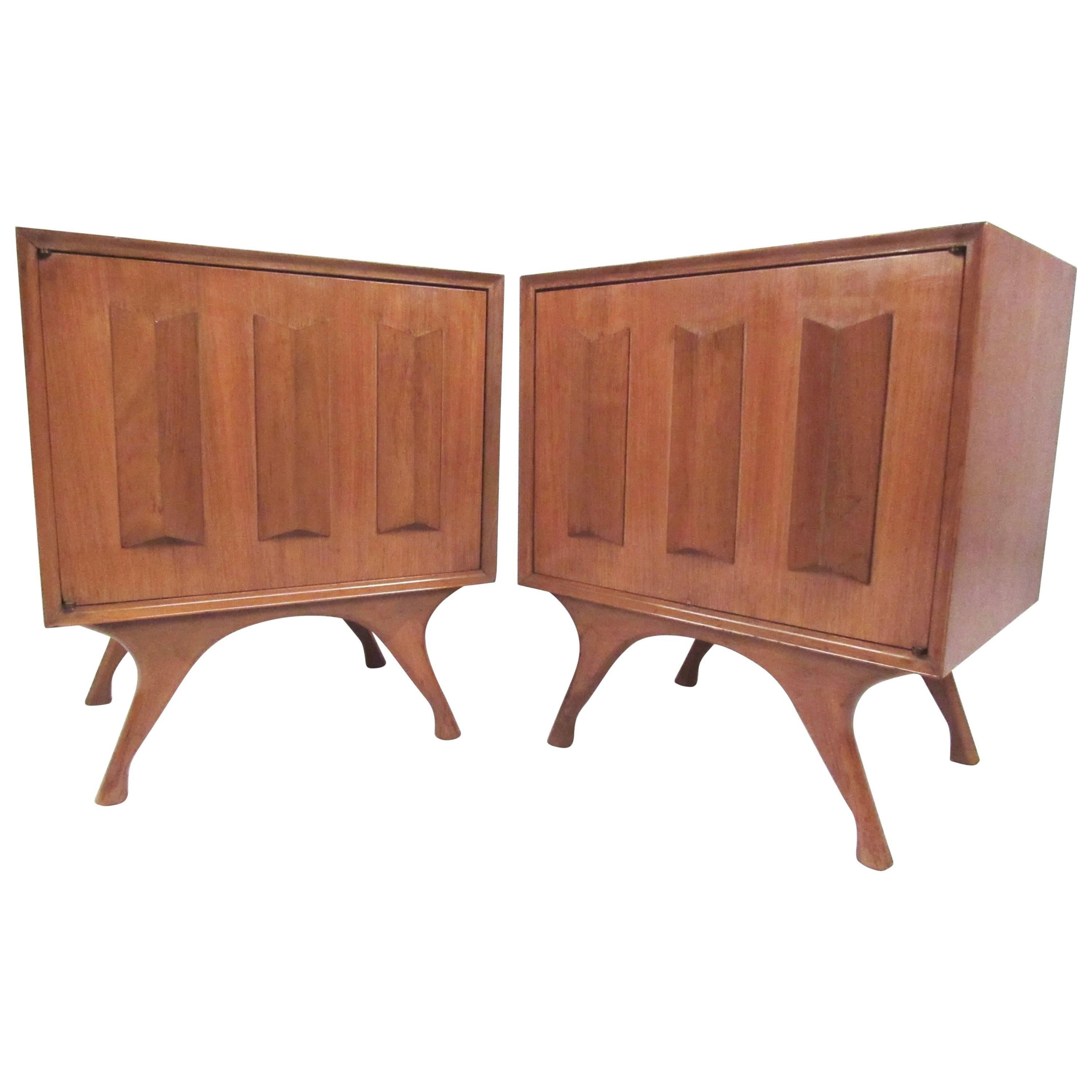 Vintage 80s Laminate Bubble Front Nightstands, a Pair For Sale at 1stDibs