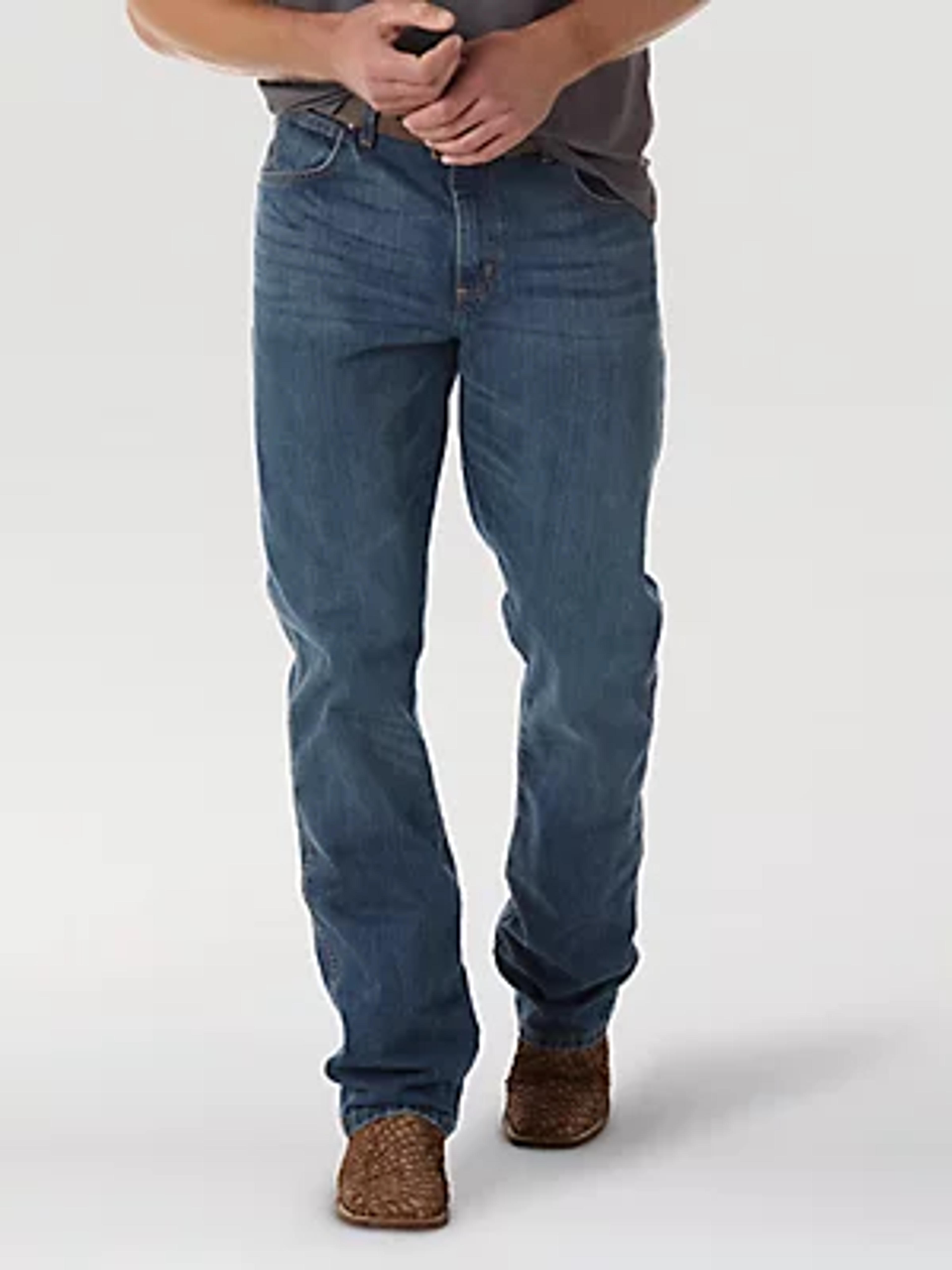 Men's Wrangler Retro® Relaxed Fit Bootcut Jean