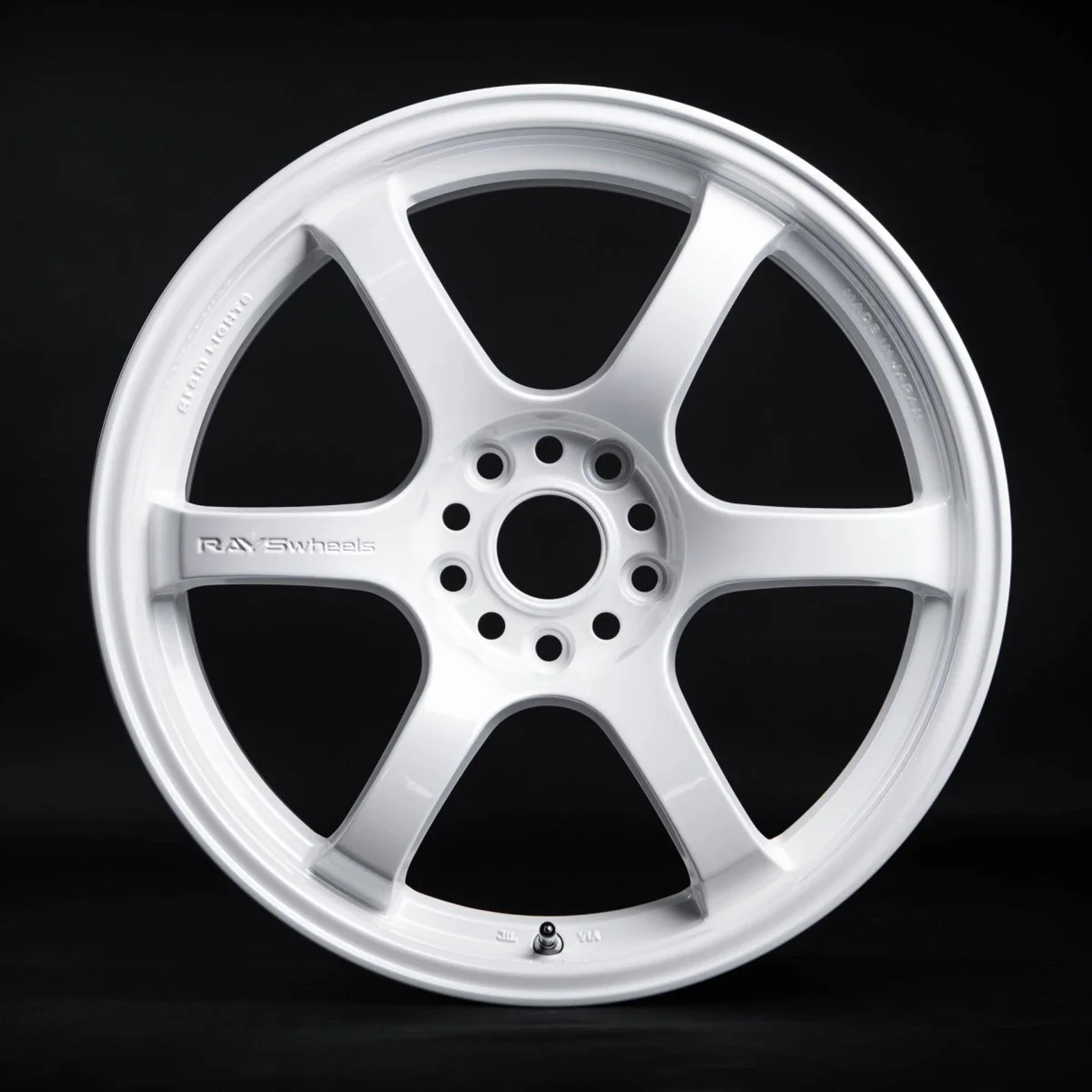 Gram Lights 57DR Ceramic White Pearl 18x9.5 5x114.3 38mm Offset - Subimods.com