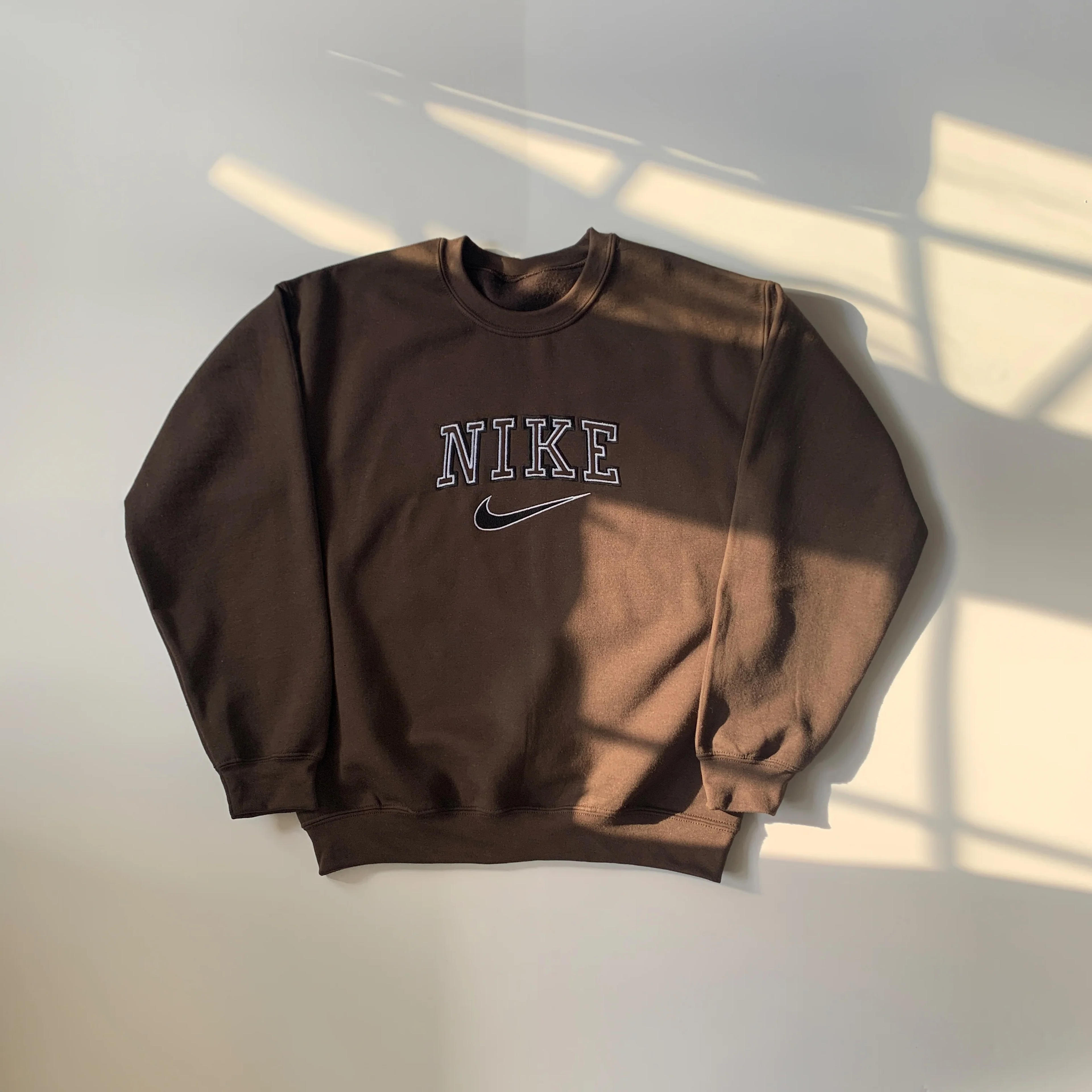 Vintage Style 90s Spellout Sweatshirt - S / Vintage Brown