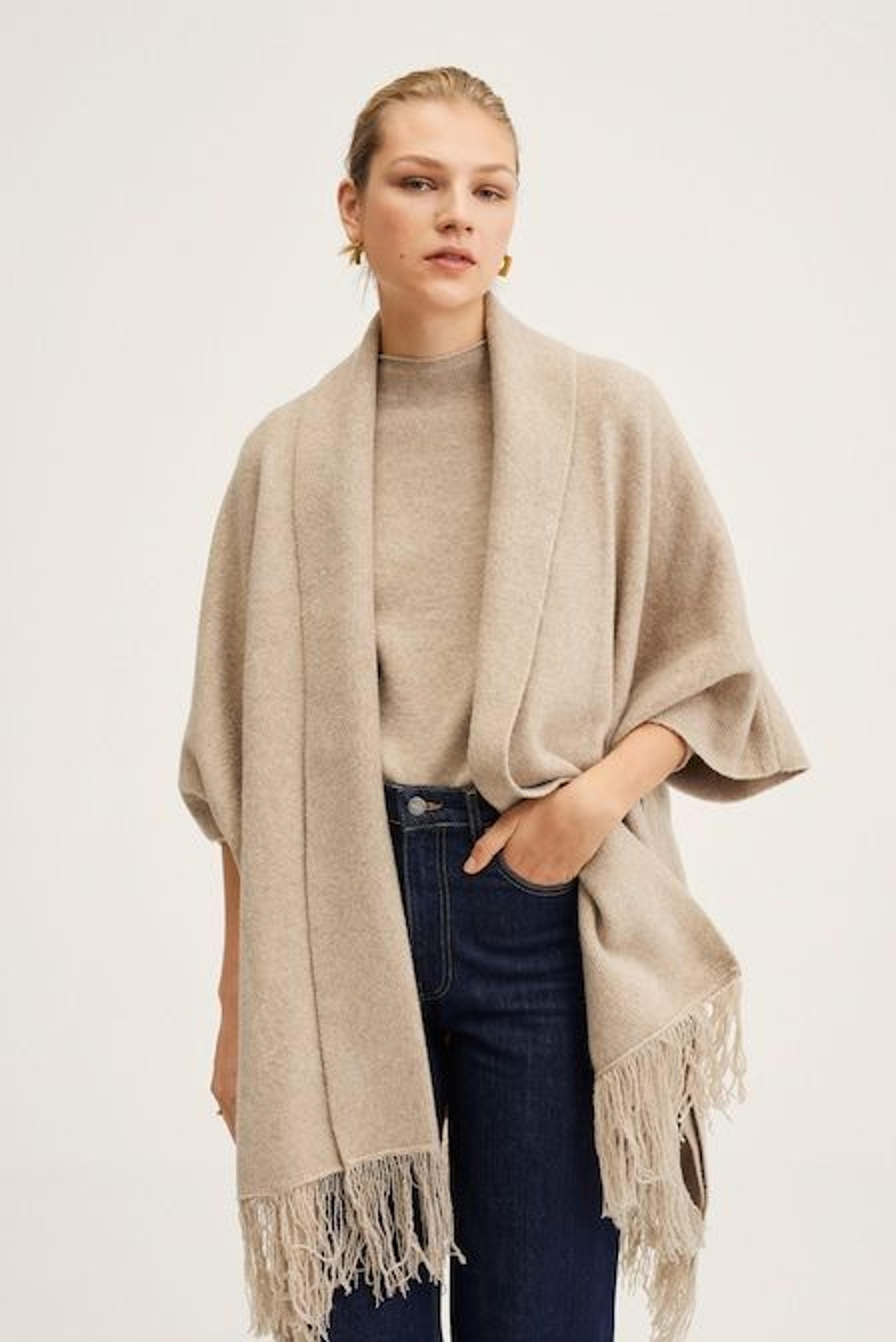 Fringe knit cape - Women | Mango USA