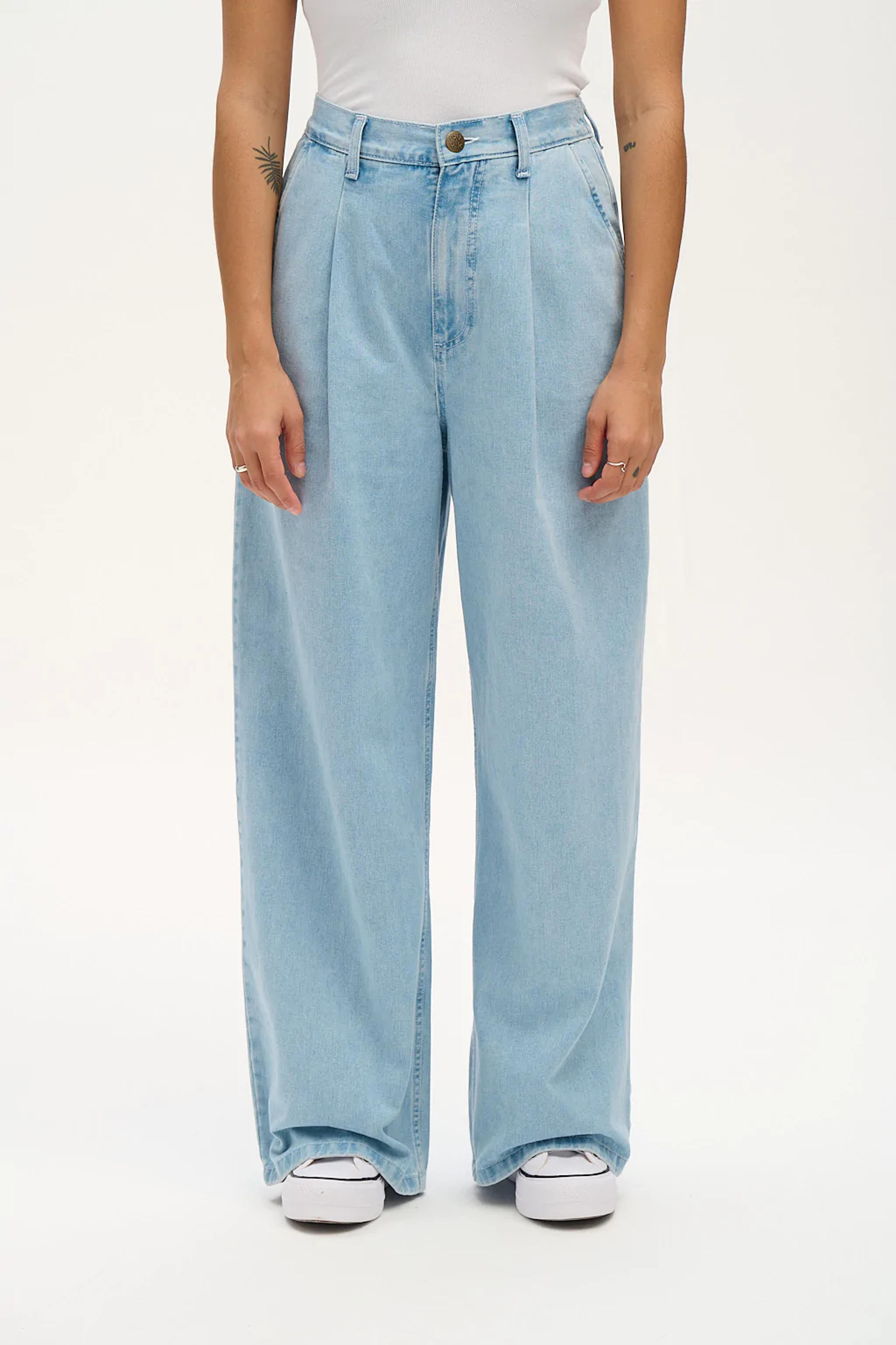 Cole Loose Jeans: ORGANIC DENIM - Light Wash Blue – Lucy & Yak