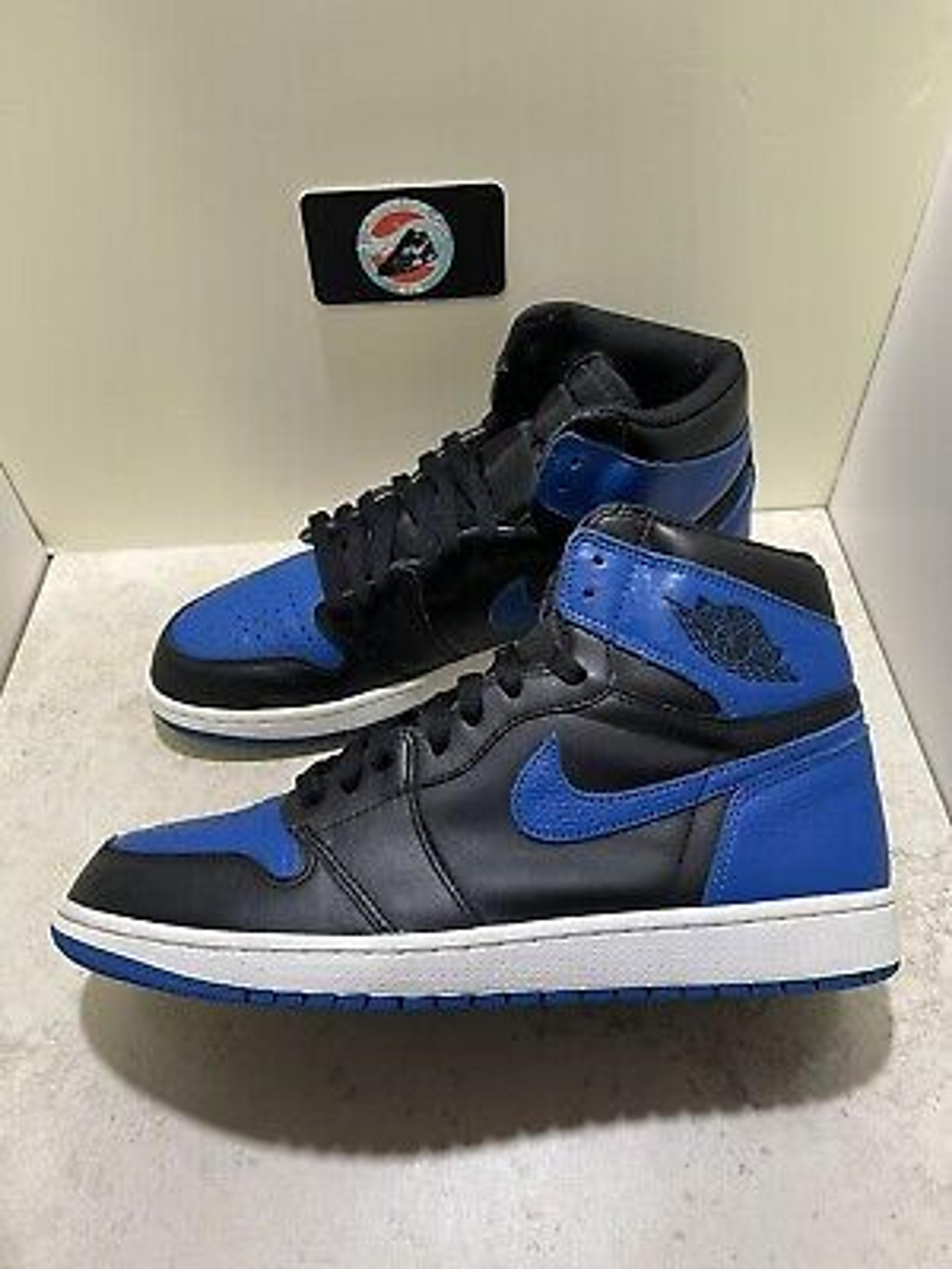 (eBay) Nike Air Jordan 1 Retro Royal 2017 size 11 Mens 555088–007 OG I Black Blue