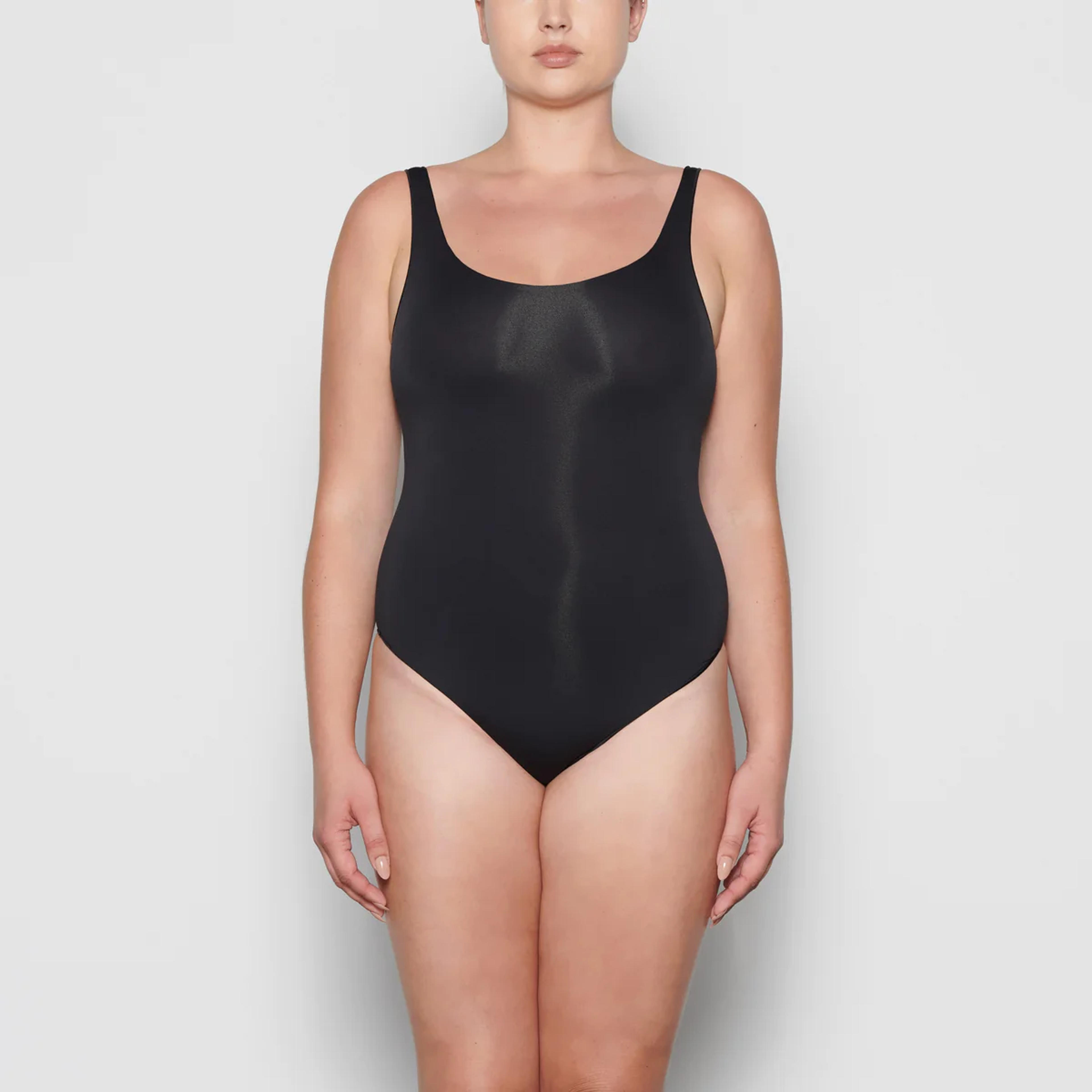 ESSENTIAL SCOOP NECK BODYSUIT | ONYX - ESSENTIAL SCOOP NECK BODYSUIT | ONYX