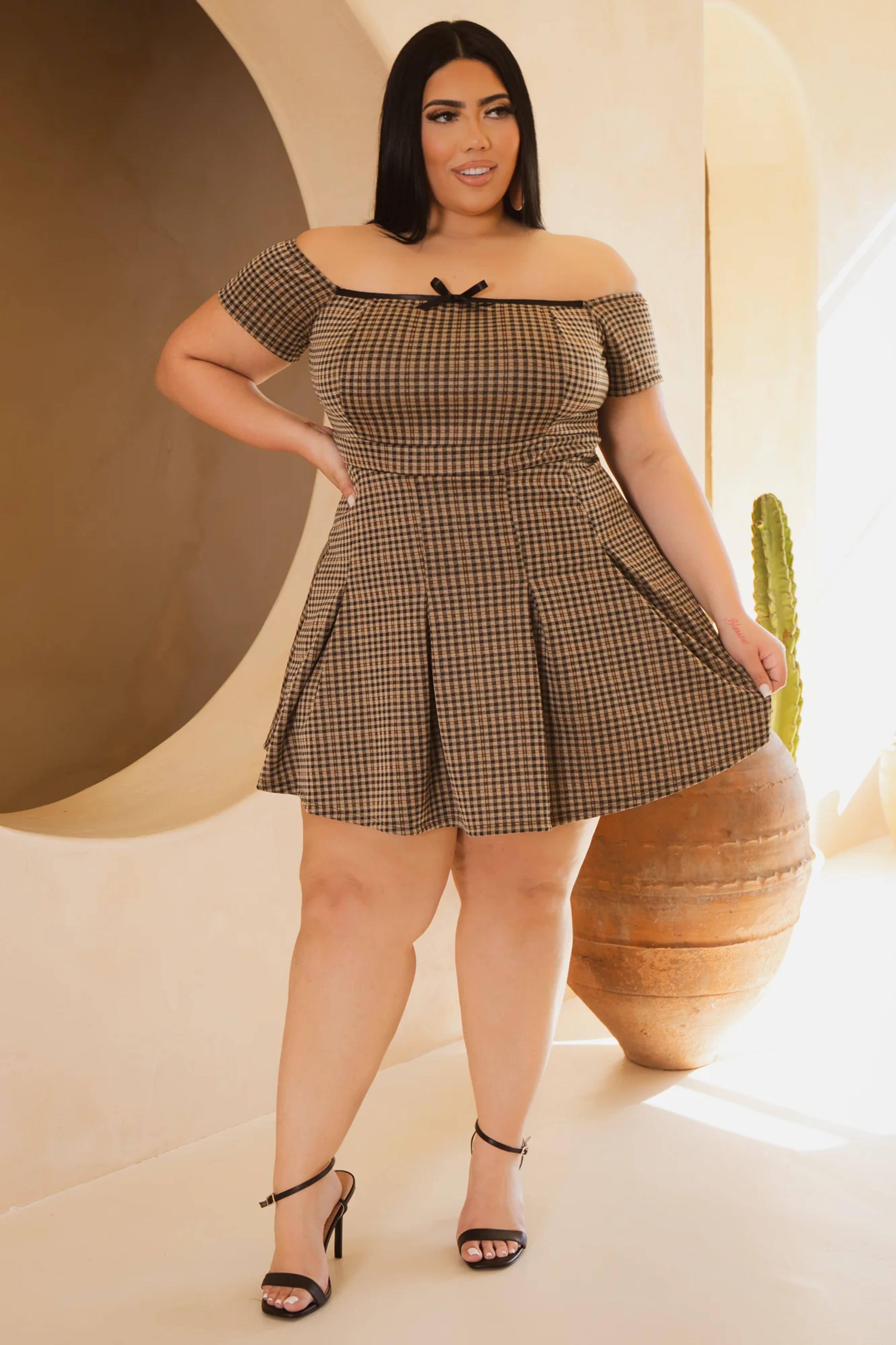 Plus Size Naleah Pleated Dress - Mocha – Curvy Sense