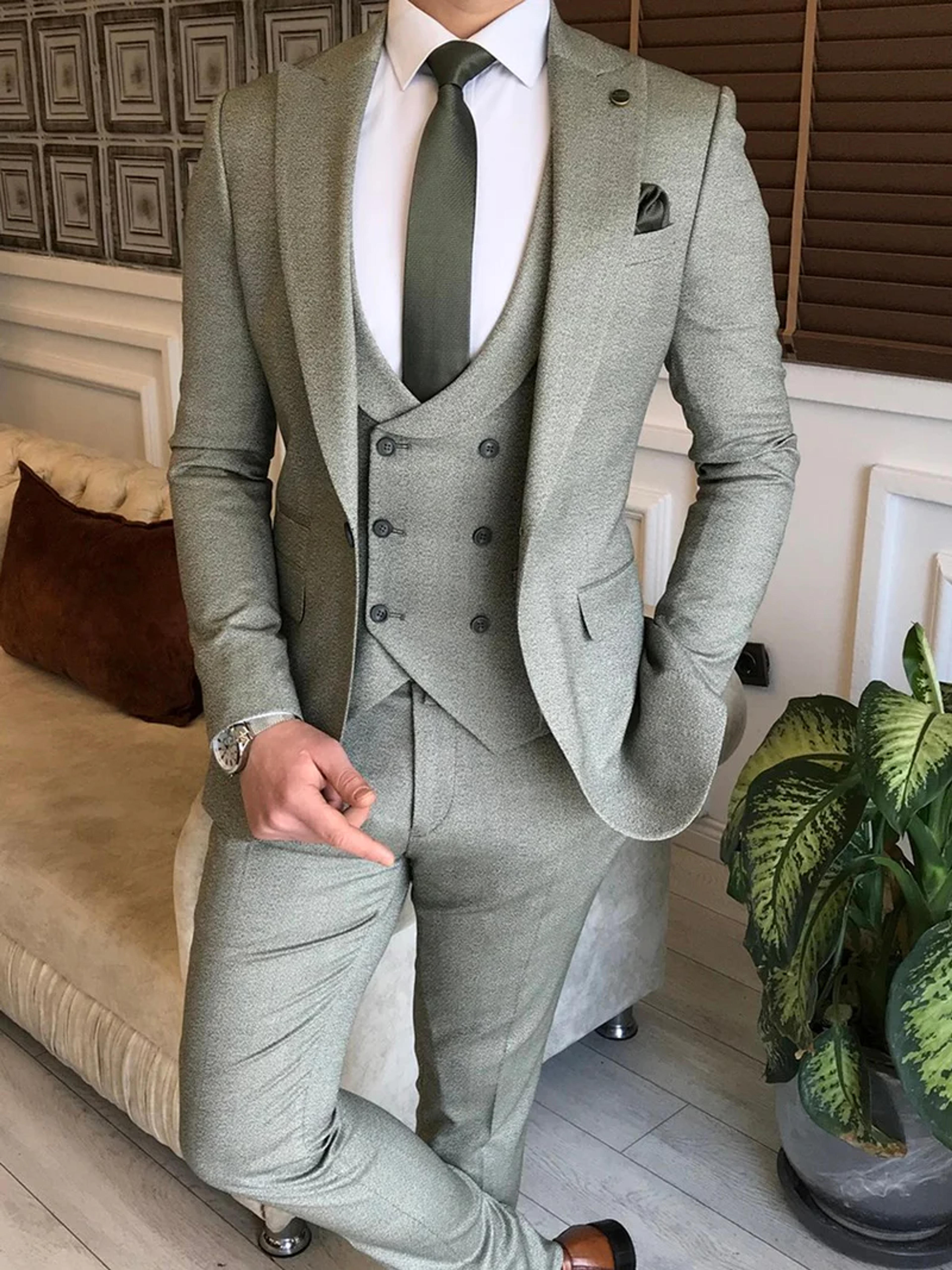 Green Slim-Fit Suit 3-Piece – VIOSSI
