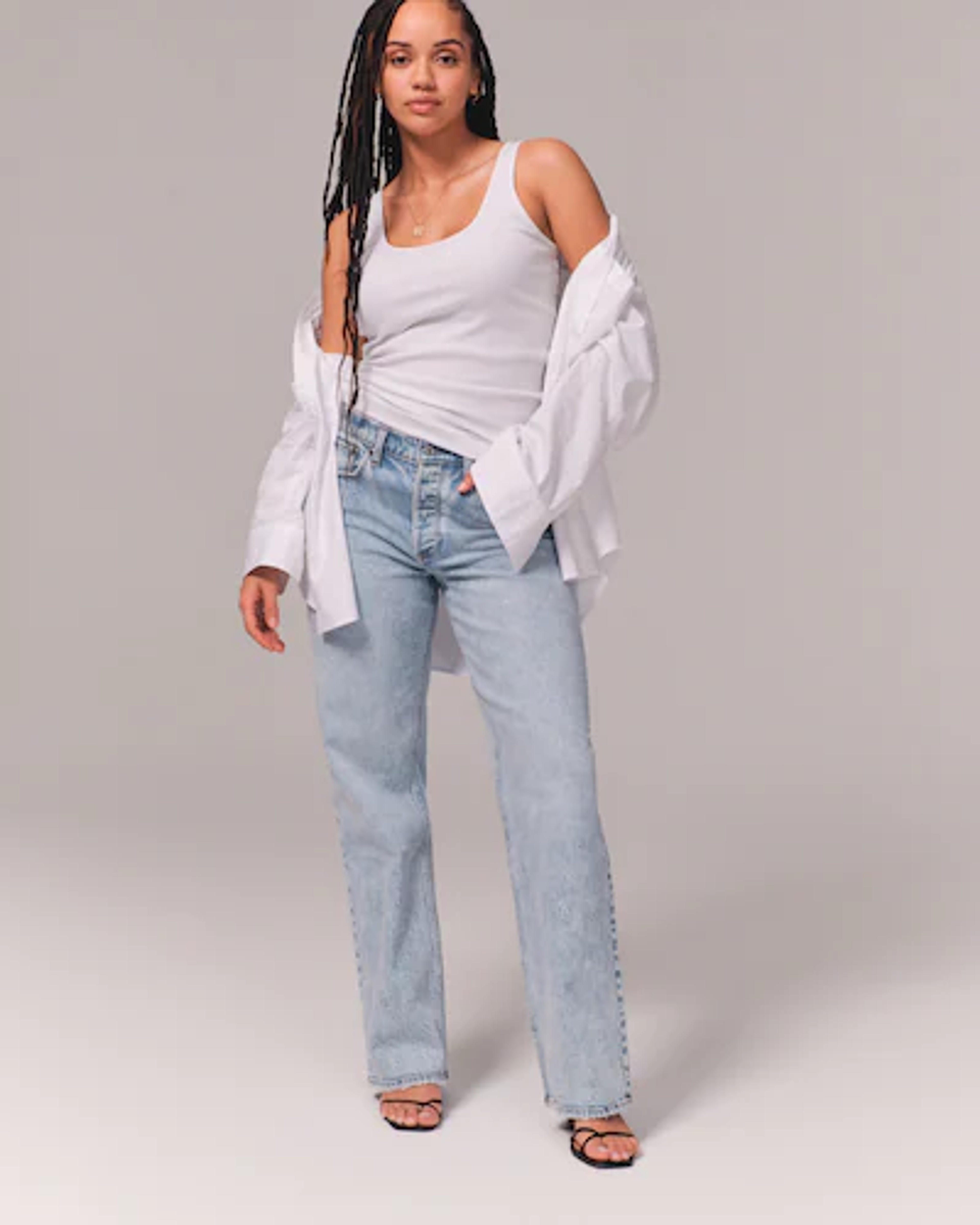 Women's Curve Love Low Rise 90s Baggy Jean | Women's Bottoms | Abercrombie.com