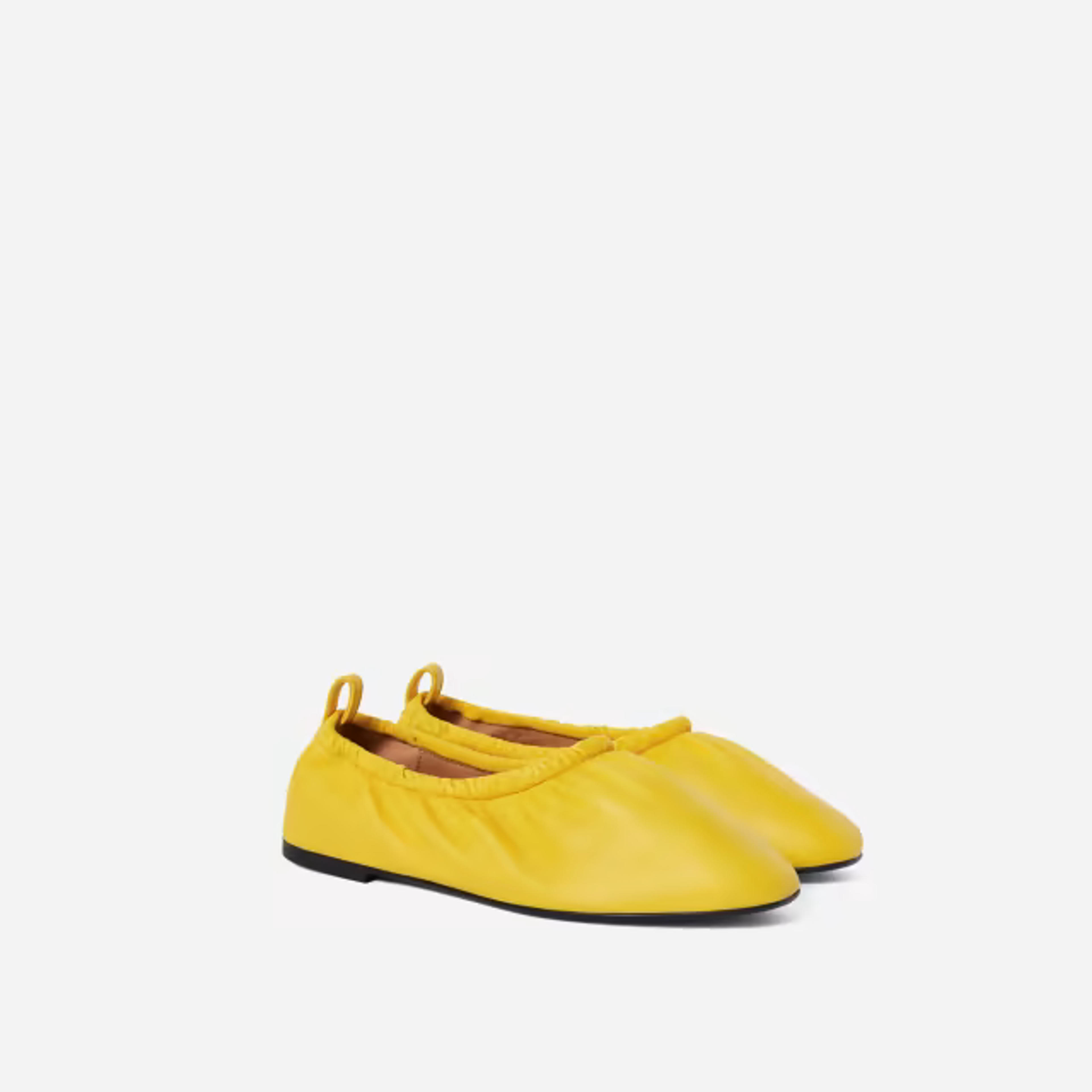 The Scrunch Flat Lemon – Everlane