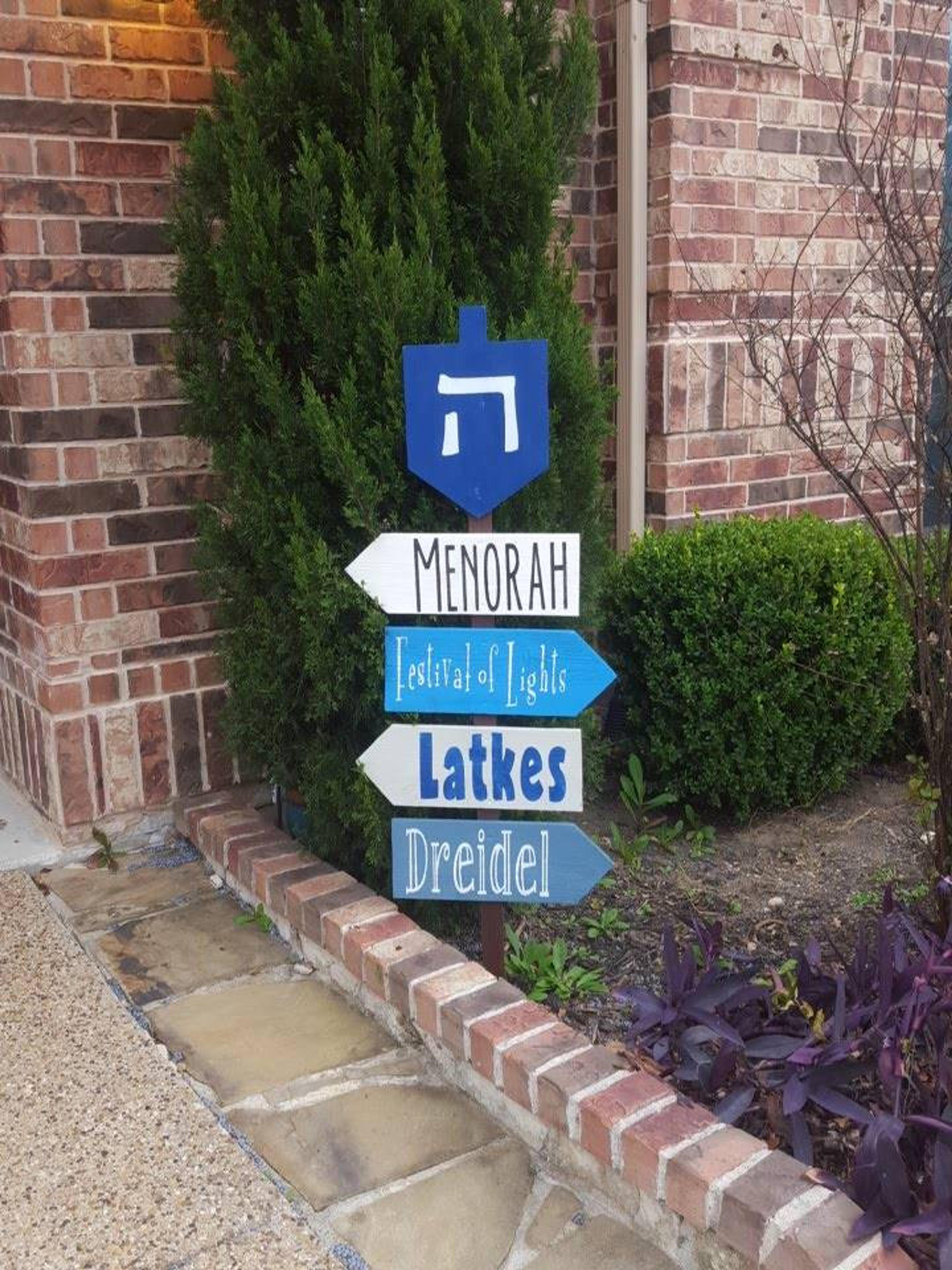 Hanukkah Directional Arrow Yard Decor / Hanukkah Yard Decor/ - Etsy